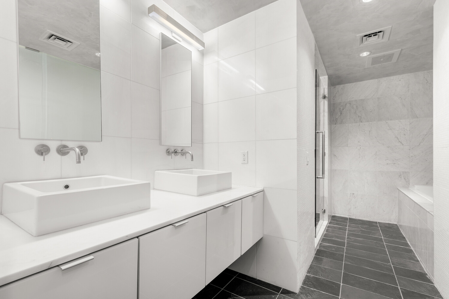 #6 photo, 333 W 14TH Street, Chelsea , NY 10014