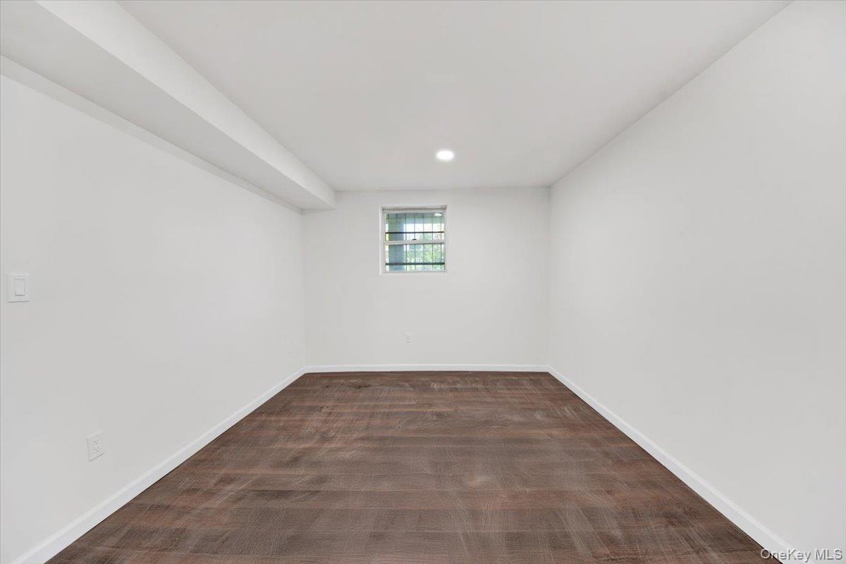 #18 photo, 4126 Gunther Avenue, ブロンクス区 Bronx , NY 10466