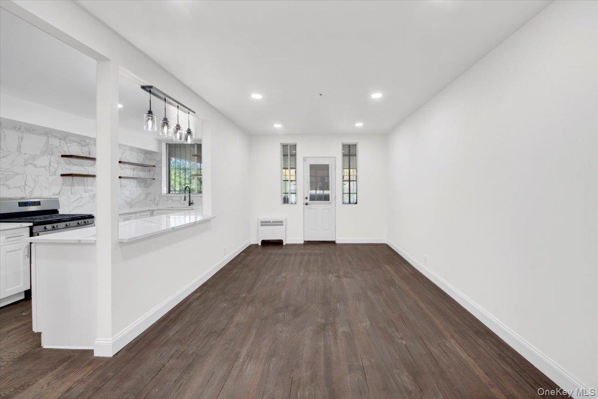 #2 photo, 4126 Gunther Avenue, ブロンクス区 Bronx , NY 10466