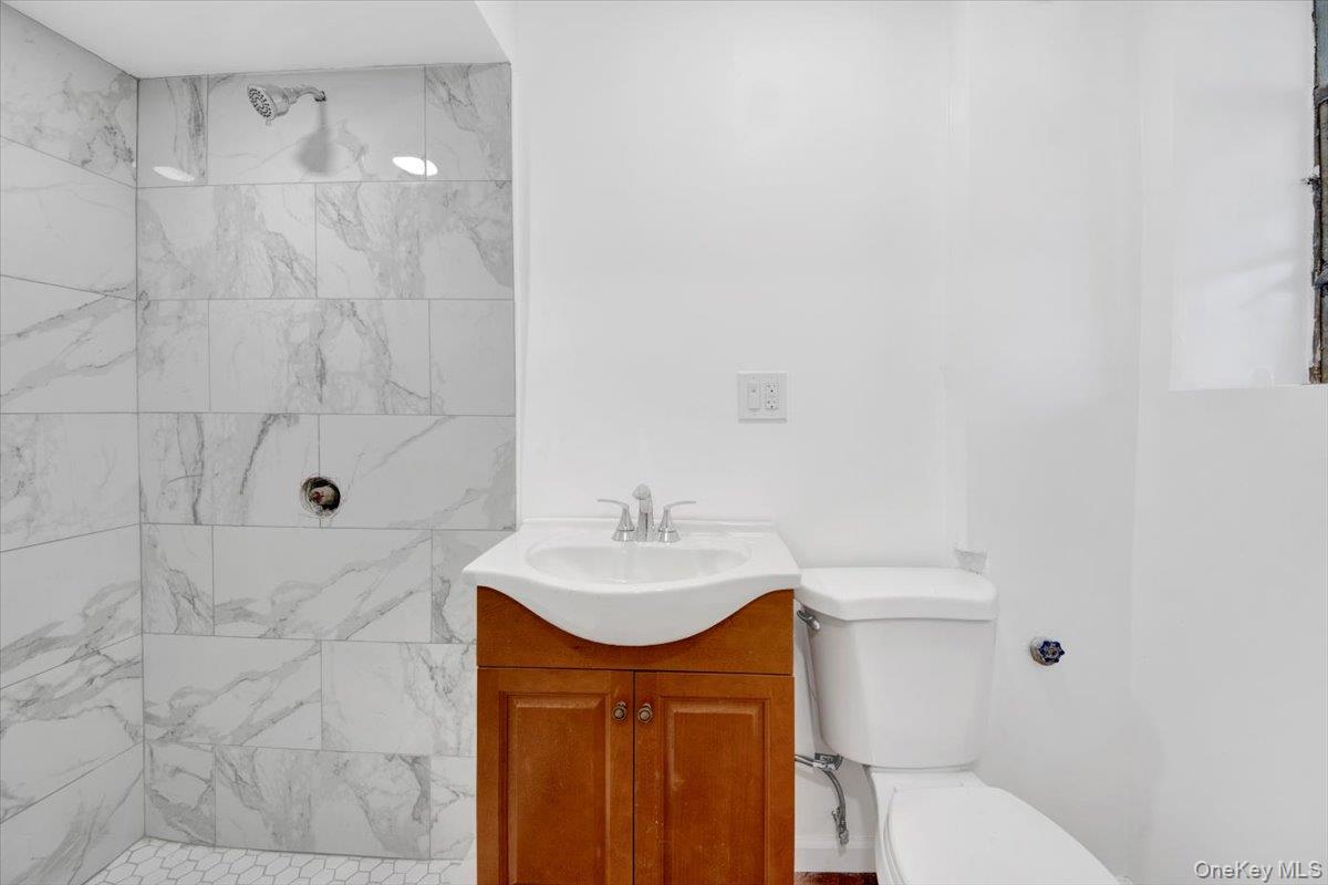 #20 photo, 4126 Gunther Avenue, ブロンクス区 Bronx , NY 10466