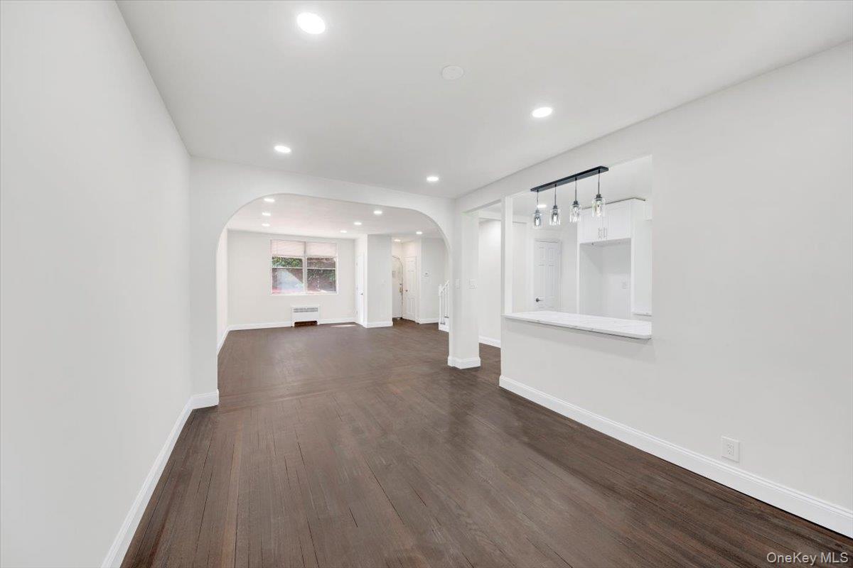 #5 photo, 4126 Gunther Avenue, ブロンクス区 Bronx , NY 10466