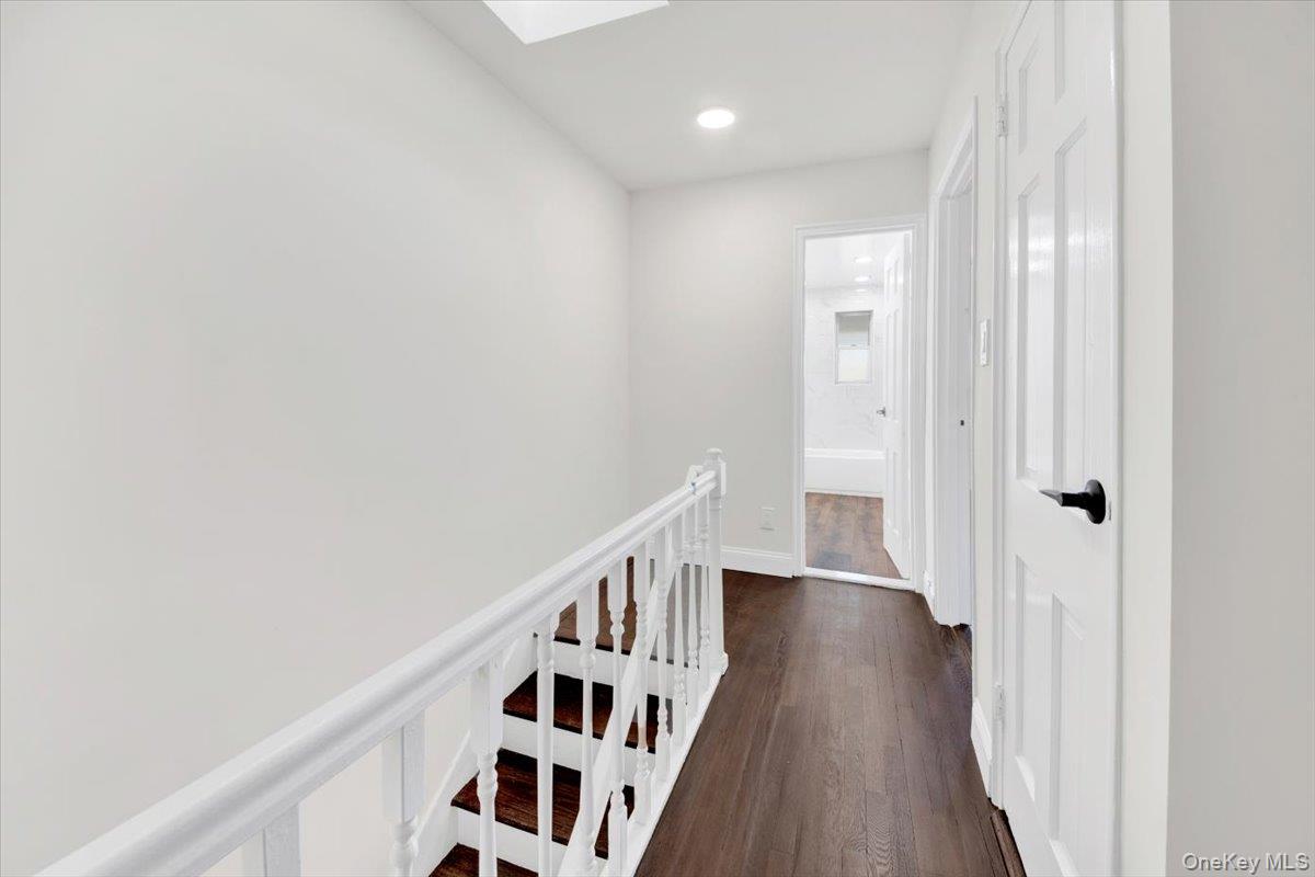 #9 photo, 4126 Gunther Avenue, ブロンクス区 Bronx , NY 10466