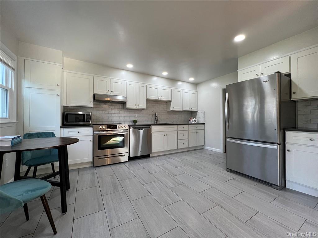 #3 photo, 202 Park Avenue, Harrison , NY 10528