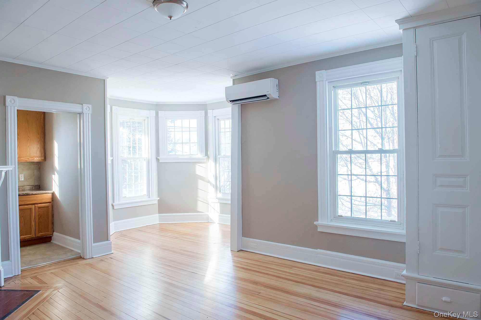 #5 photo, 3212 FRANKLIN Avenue, Millbrook , NY 12545