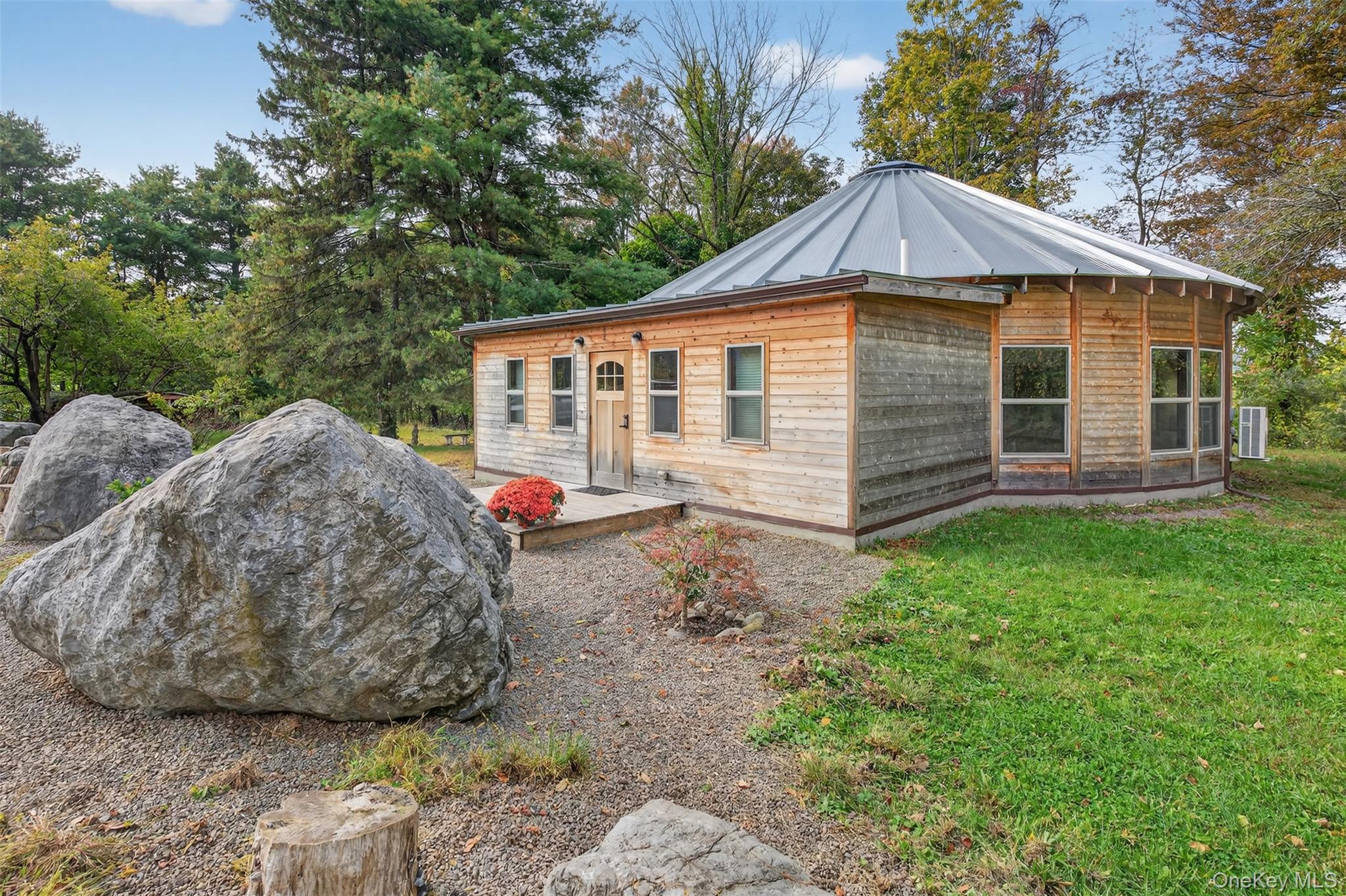 #17 photo, 3588 Main Street, Stone Ridge , NY 12484