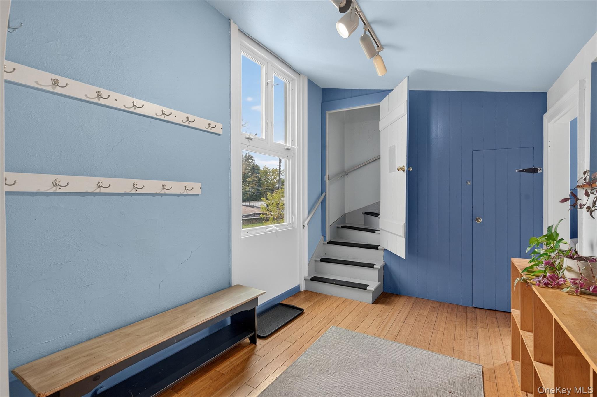 #6 photo, 3588 Main Street, Stone Ridge , NY 12484