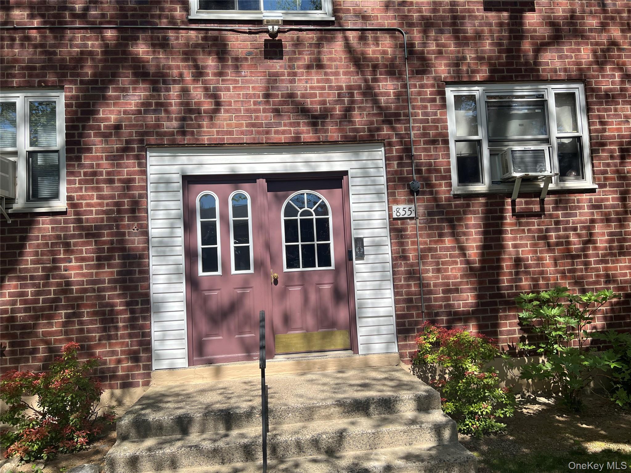 #3 photo, 855 Palisade Avenue, Yonkers , NY 10703