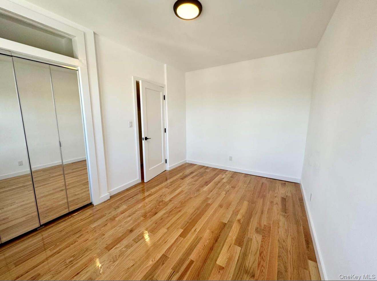 #8 photo, 73-37 52 Avenue, クイーンズ区 Maspeth , NY 11378