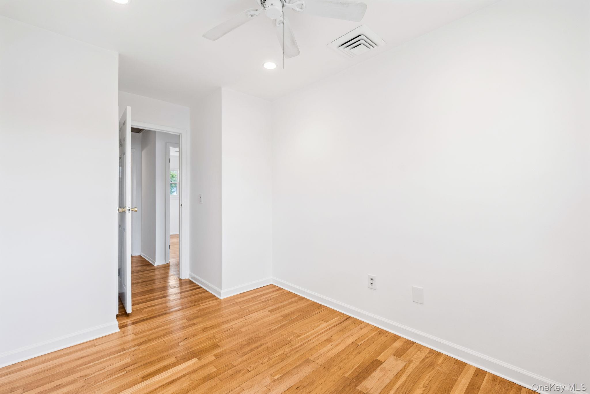 #19 photo, 3 Hollis Street, Orangeburg , NY 10962