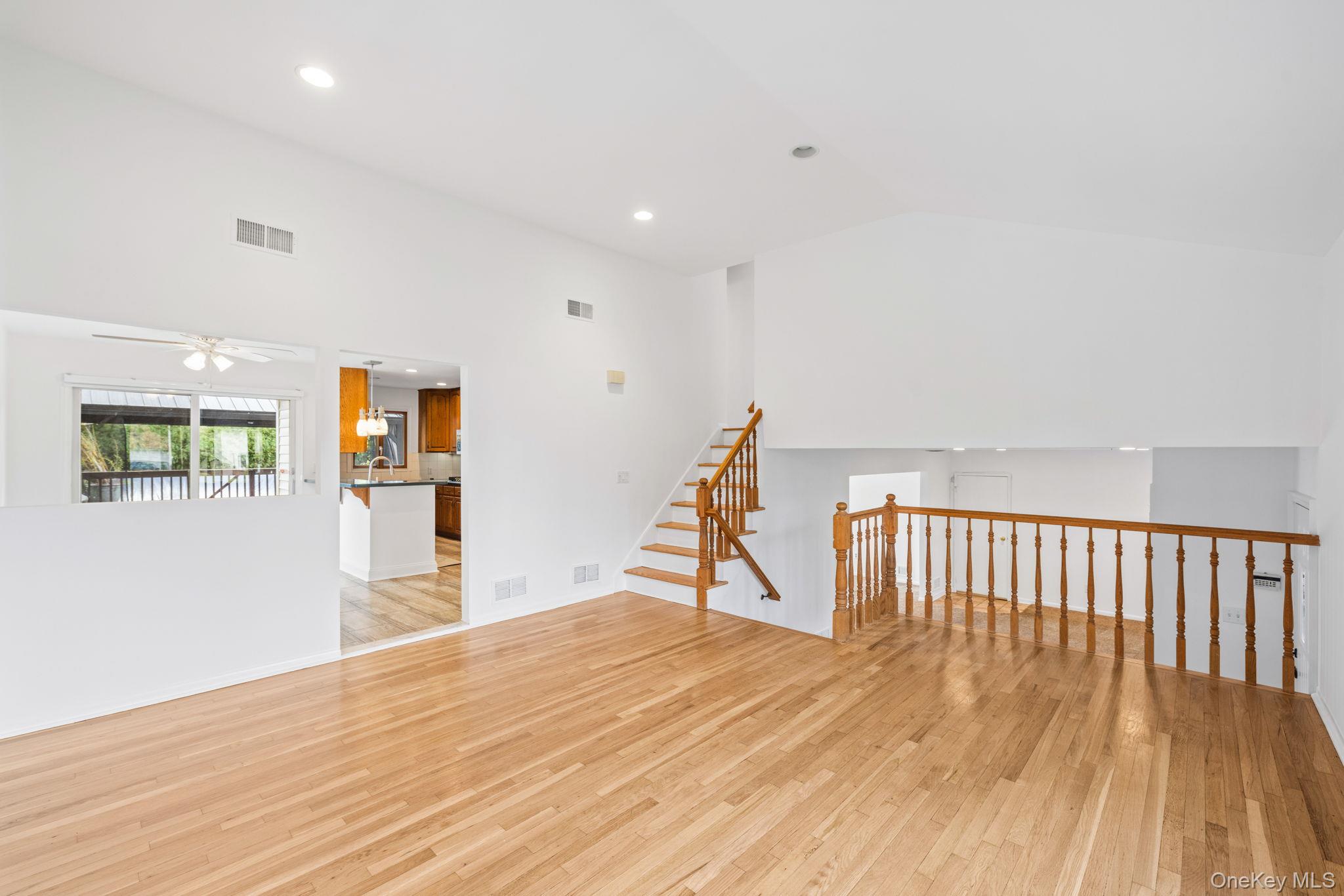 #9 photo, 3 Hollis Street, Orangeburg , NY 10962