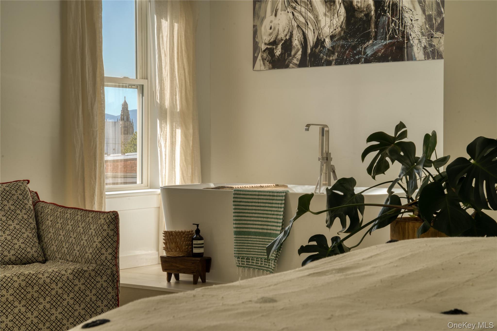 #14 photo, 522 Warren Street, Hudson , NY 12534