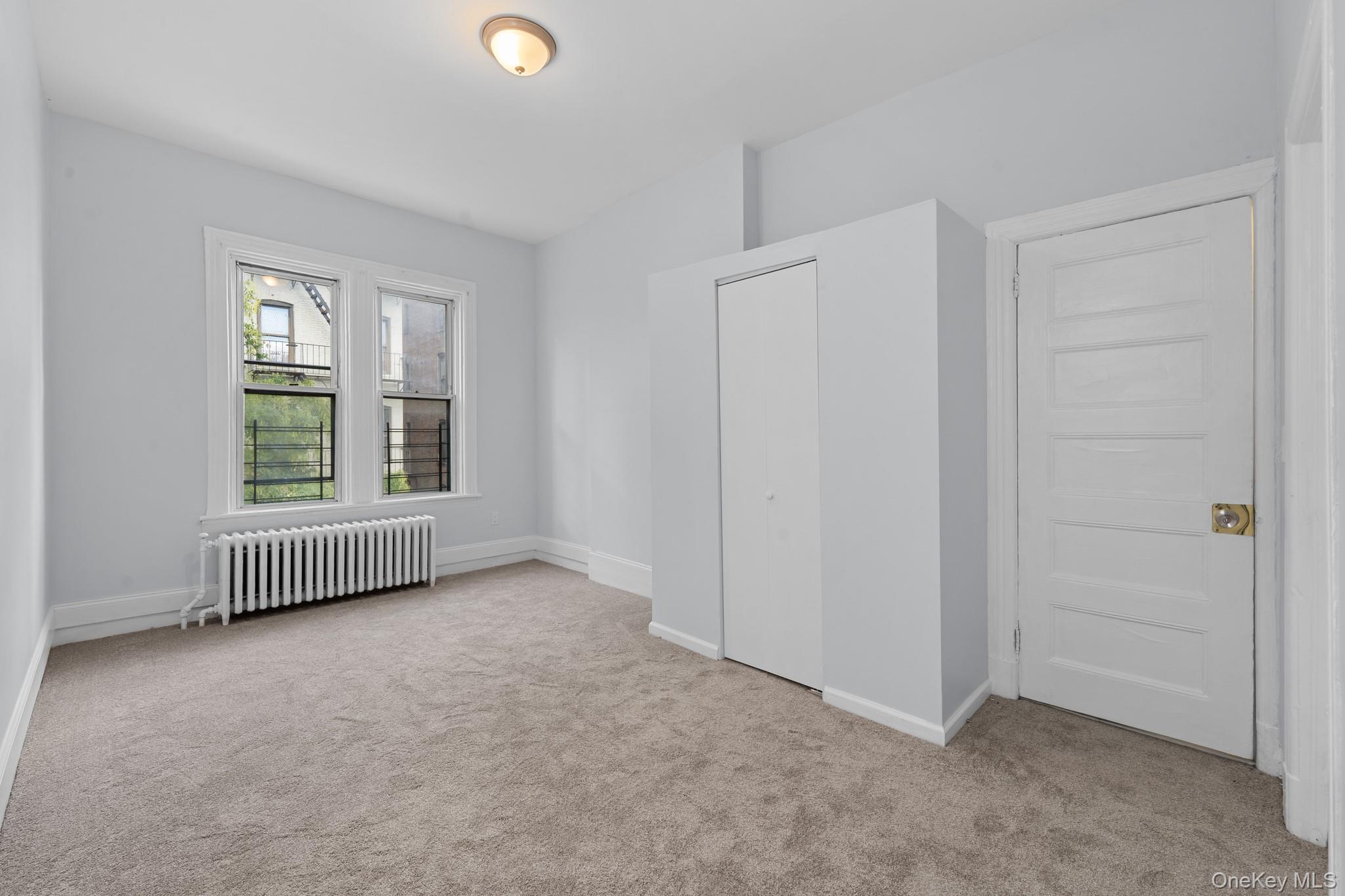 #11 photo, 2249 Hughes Avenue, ブロンクス区 Bronx , NY 10457