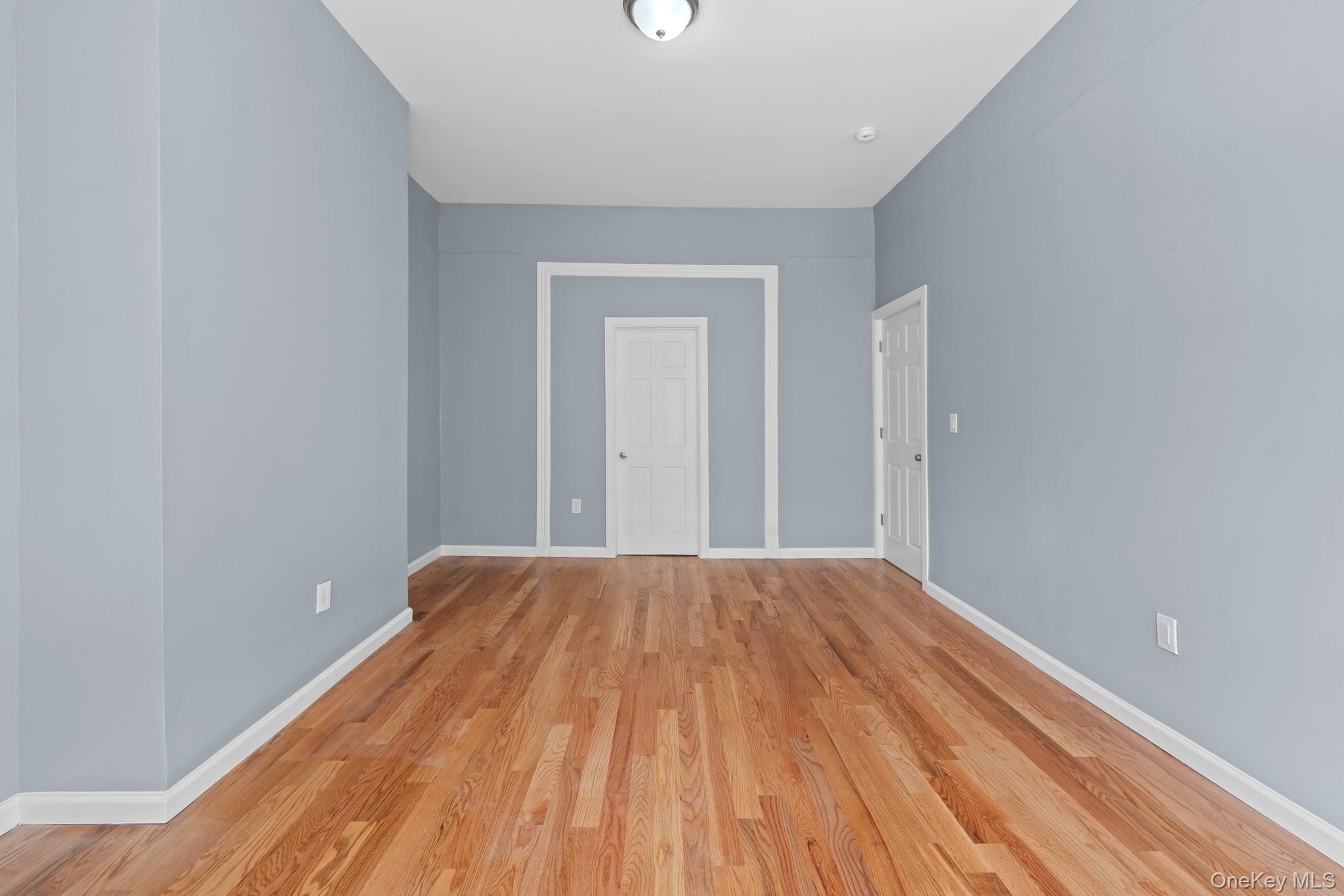 #5 photo, 2249 Hughes Avenue, ブロンクス区 Bronx , NY 10457