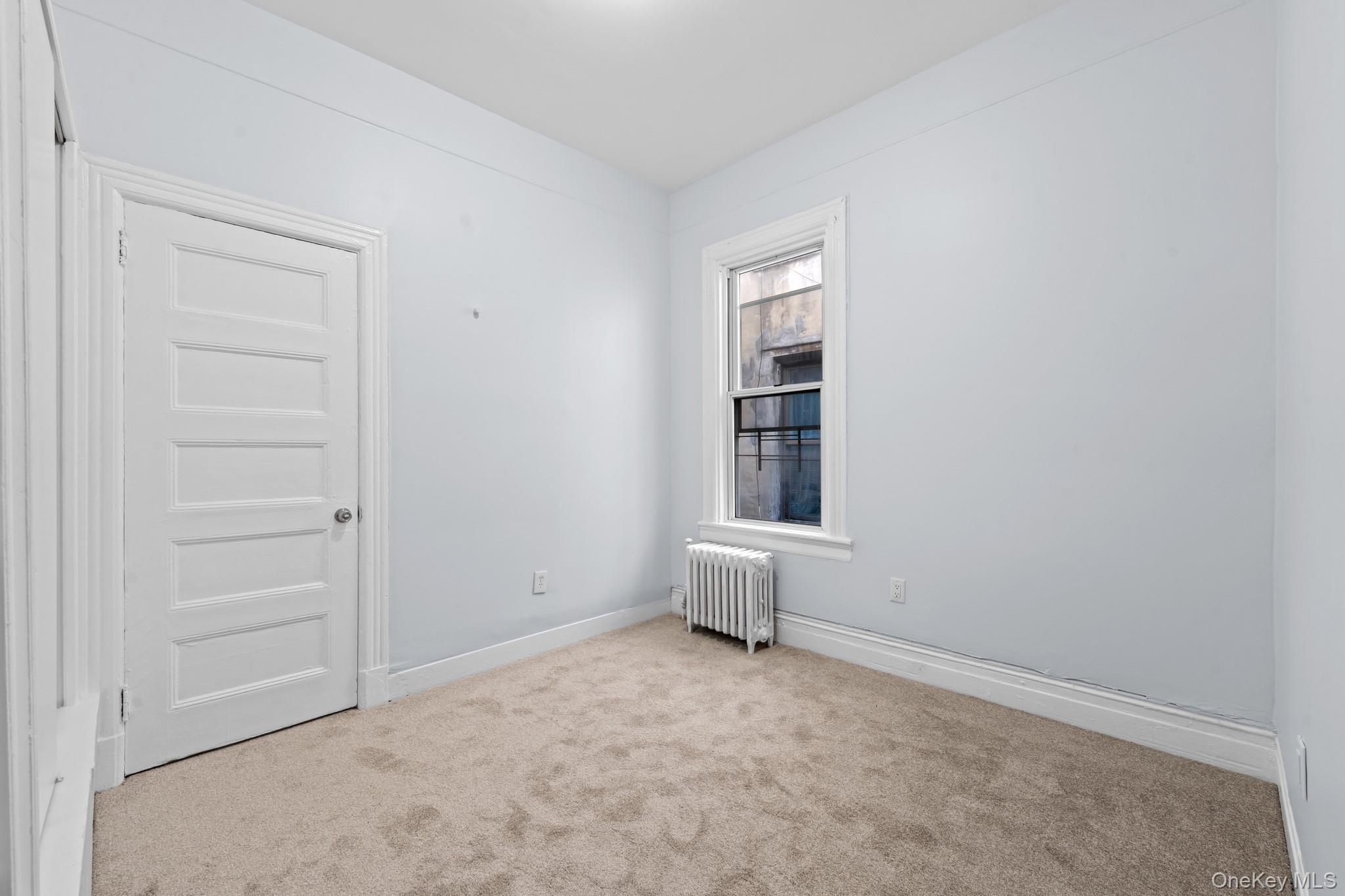 #8 photo, 2249 Hughes Avenue, ブロンクス区 Bronx , NY 10457