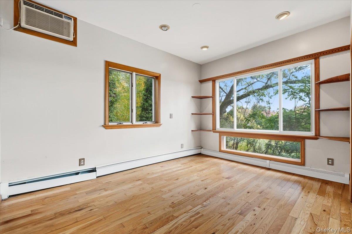 #17 photo, 333 Lake Drive, Lake Peekskill , NY 10537