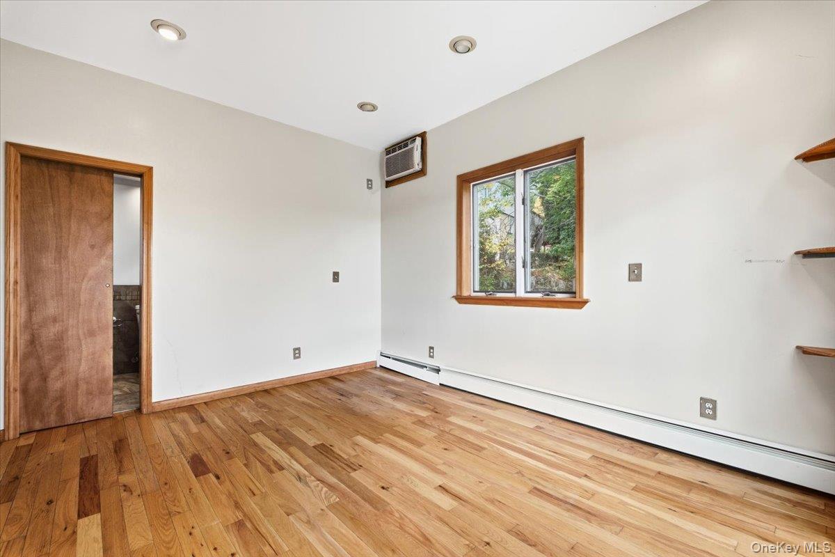 #20 photo, 333 Lake Drive, Lake Peekskill , NY 10537