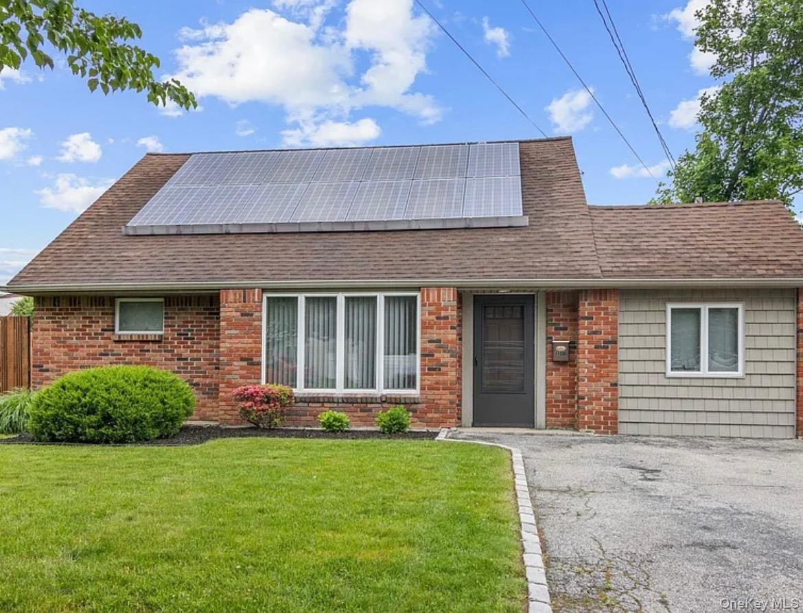 #1 photo, 2287 7th Street, ナッソー郡 East Meadow , NY 11554