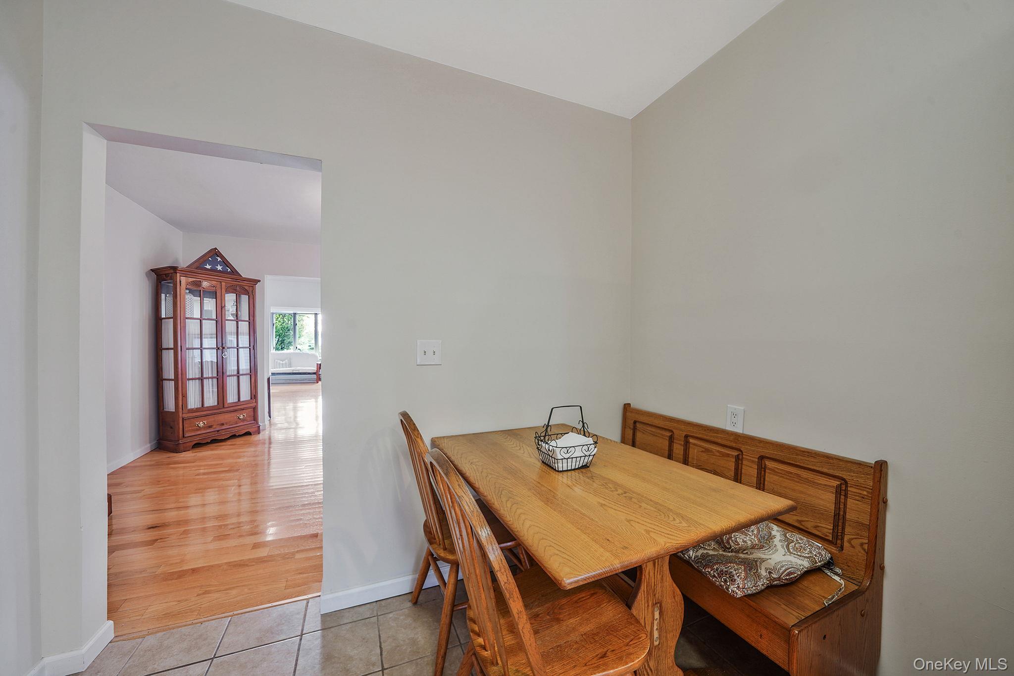 #18 photo, 19 4th Avenue, ナッソー郡 East Rockaway , NY 11518