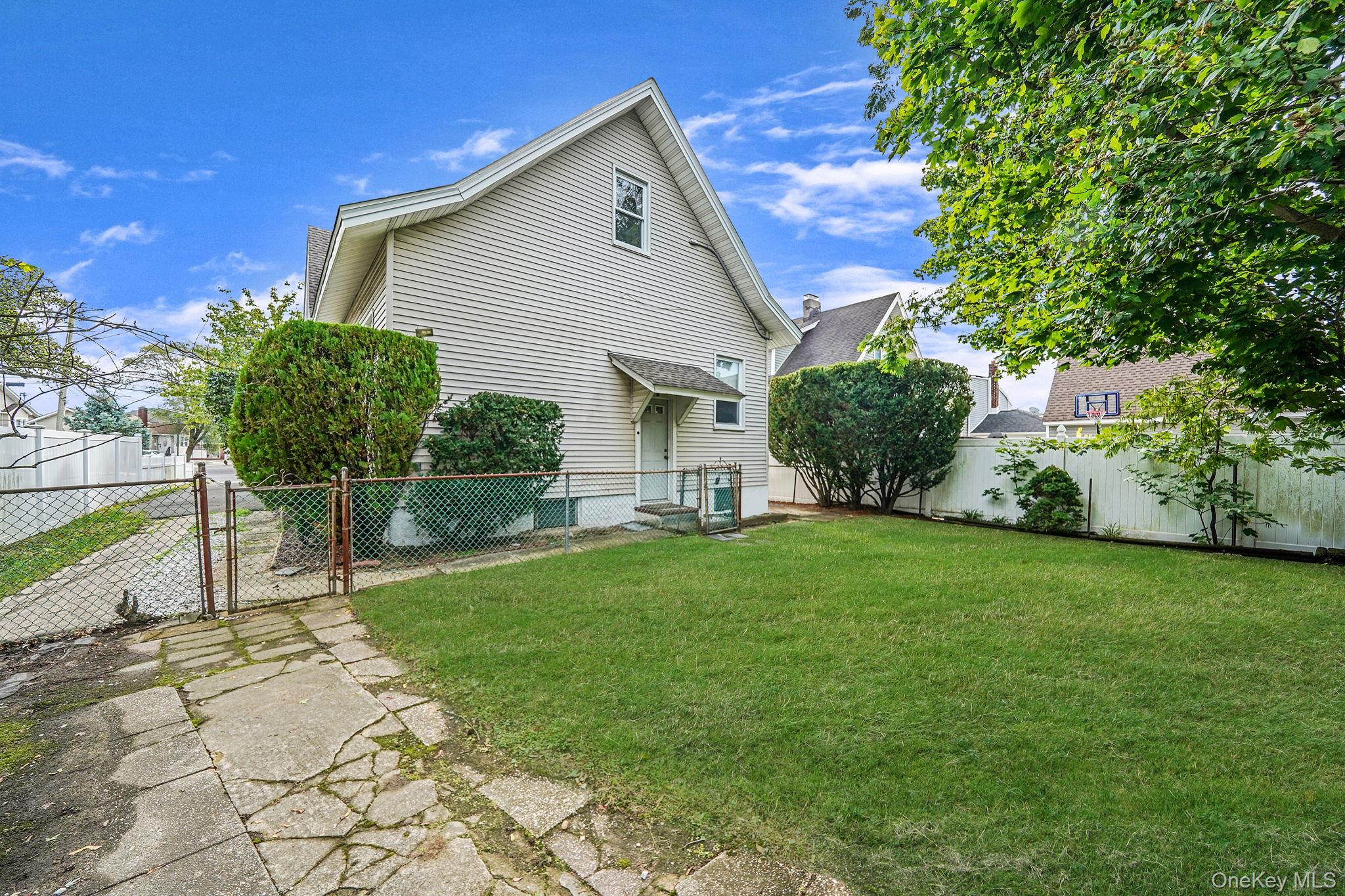 #5 photo, 19 4th Avenue, ナッソー郡 East Rockaway , NY 11518