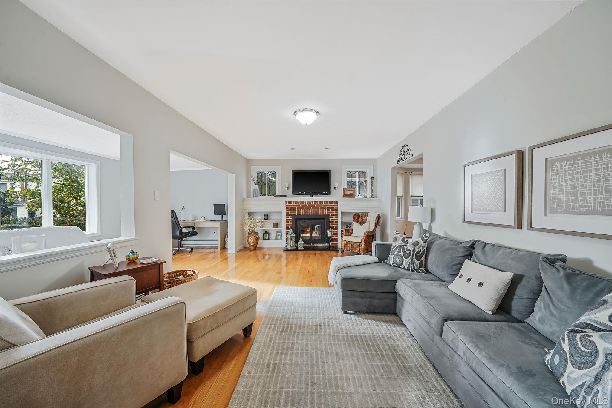 #8 photo, 19 4th Avenue, ナッソー郡 East Rockaway , NY 11518