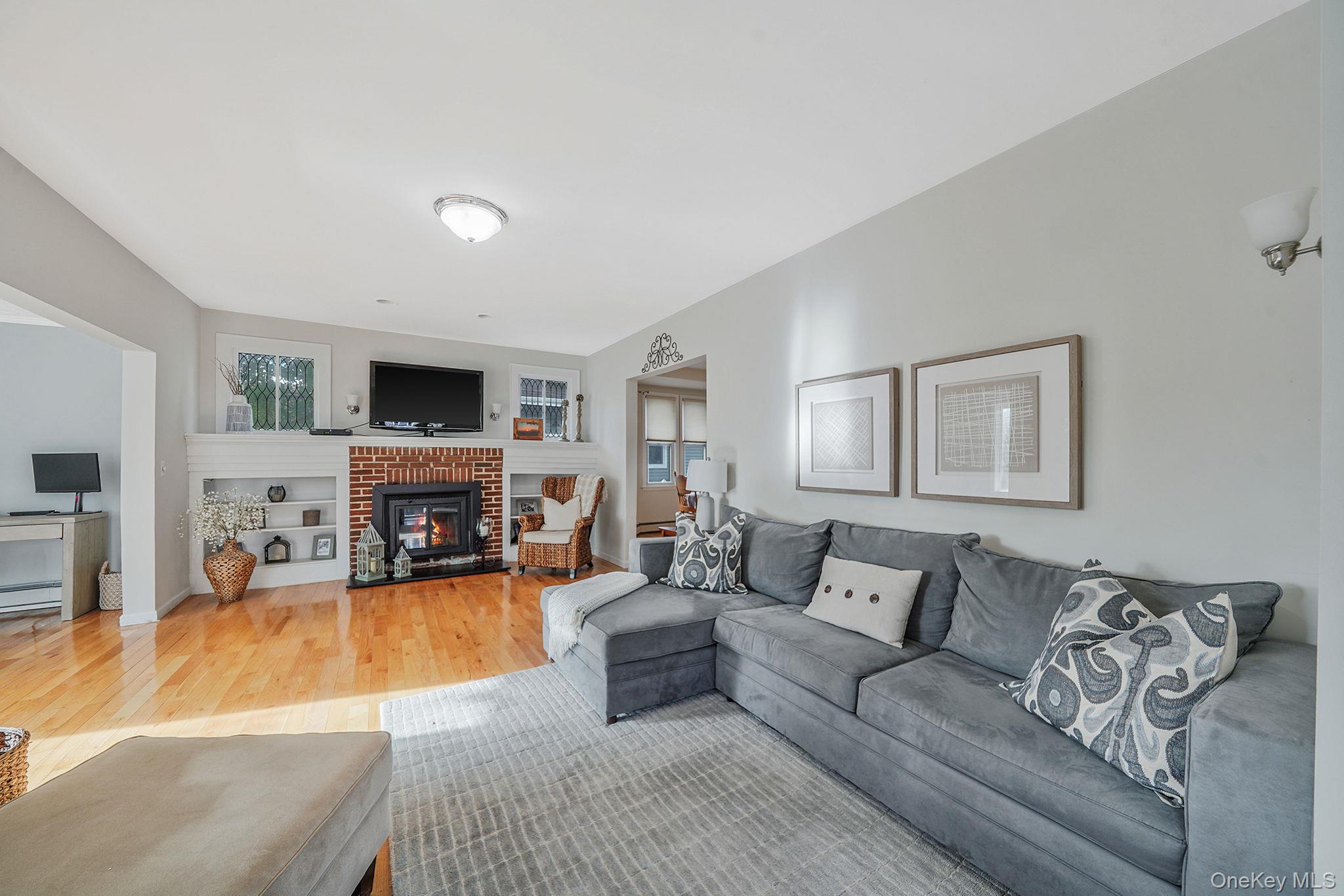 #9 photo, 19 4th Avenue, ナッソー郡 East Rockaway , NY 11518