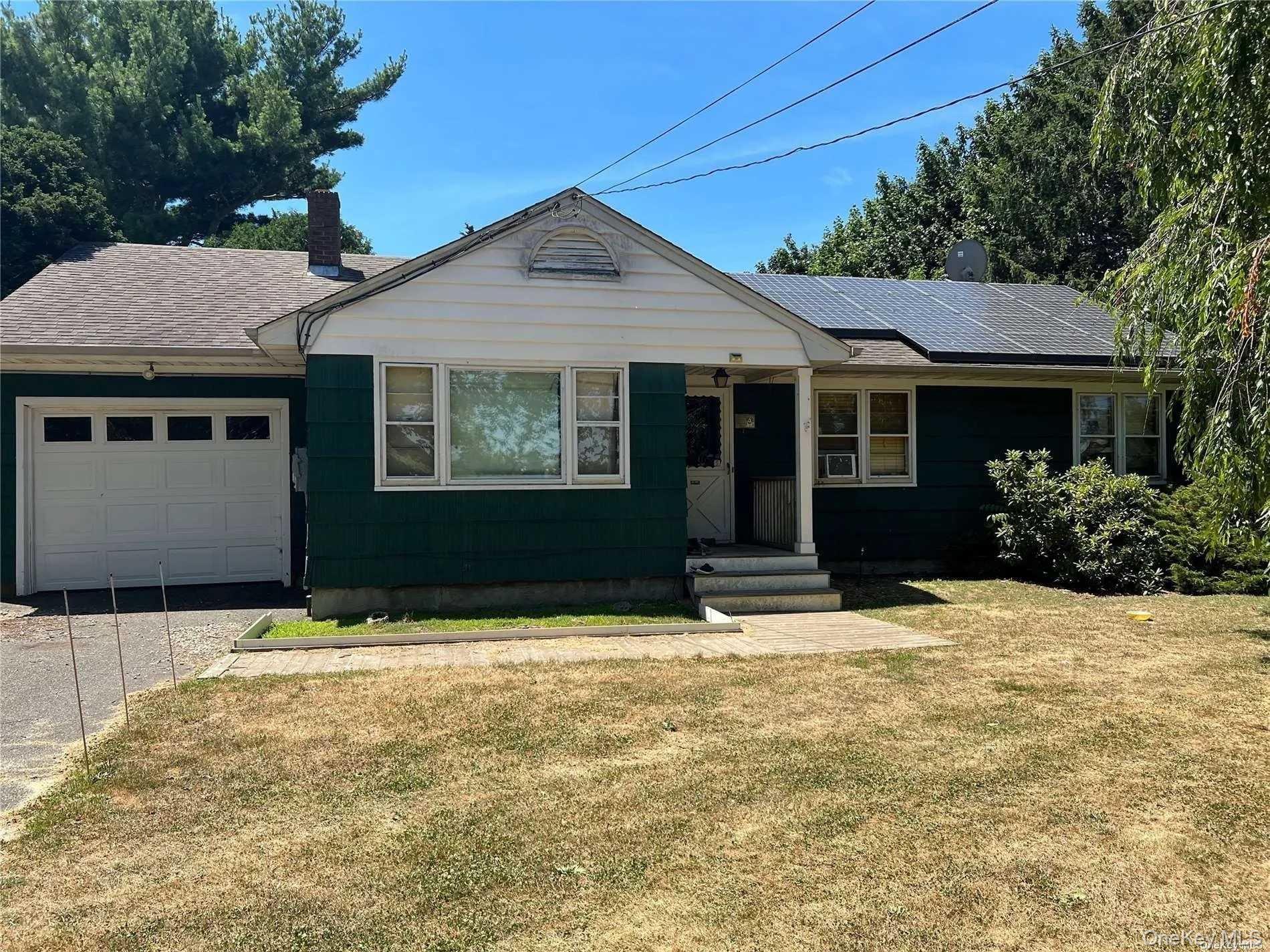 #1 photo, 725 Peconic Lane, サフォーク郡 Peconic , NY 11958