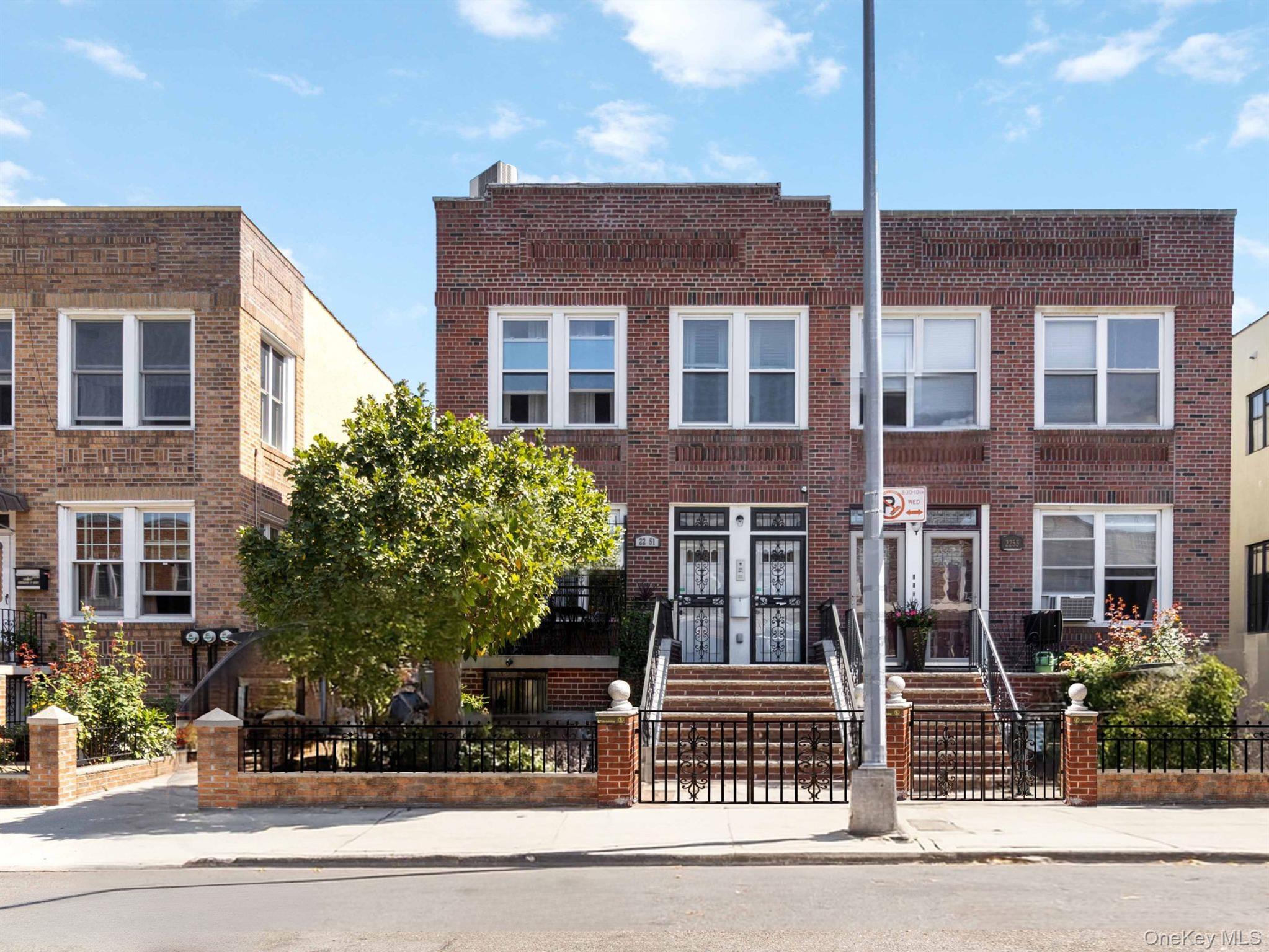 #1 photo, 22-51 36 Street, クイーンズ区 Astoria , NY 11105