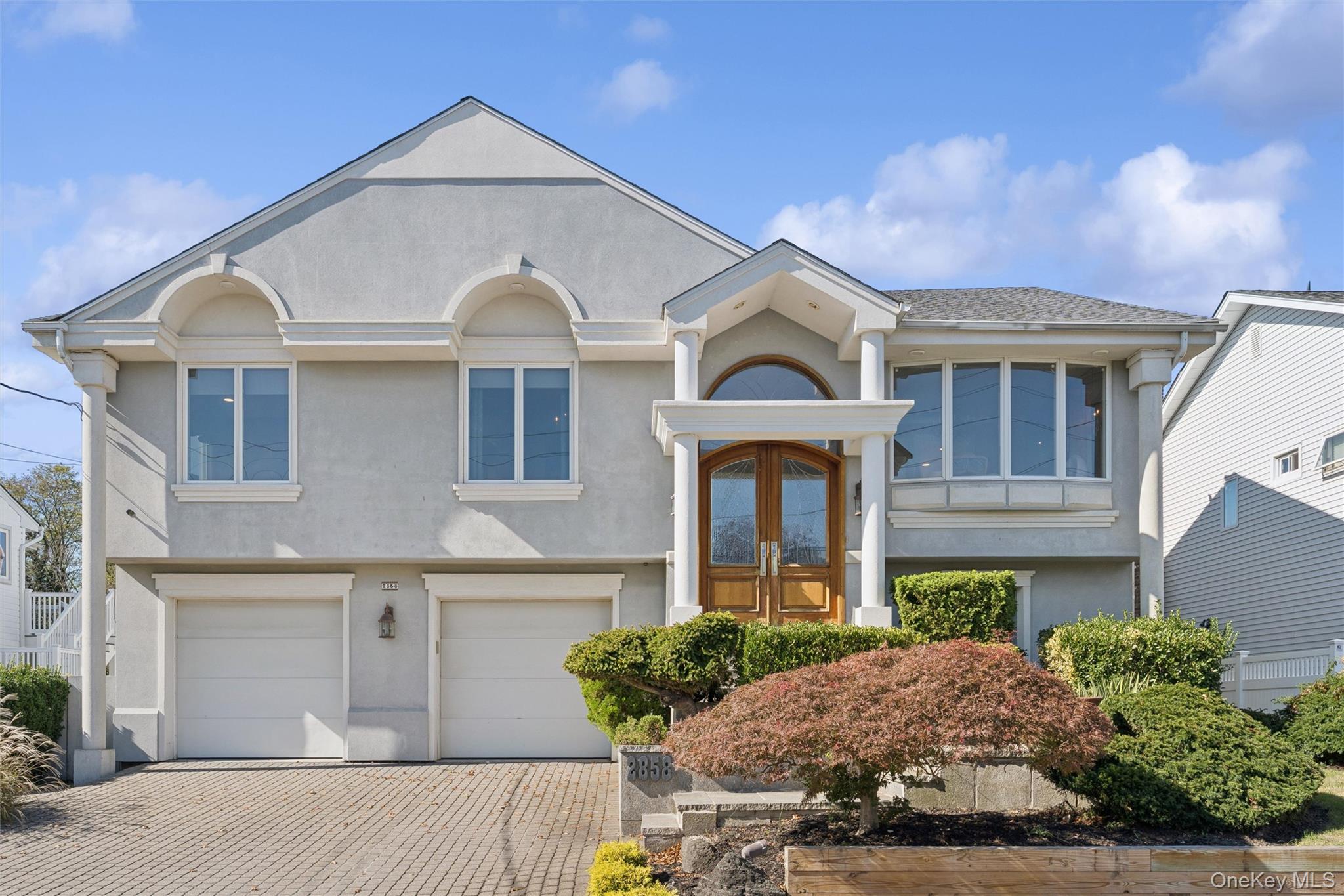 #1 photo, 2858 Shore Road, ナッソー郡 Bellmore , NY 11710