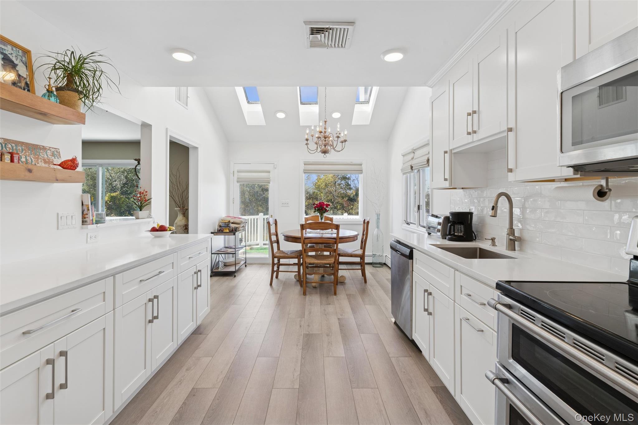 #11 photo, 2858 Shore Road, ナッソー郡 Bellmore , NY 11710