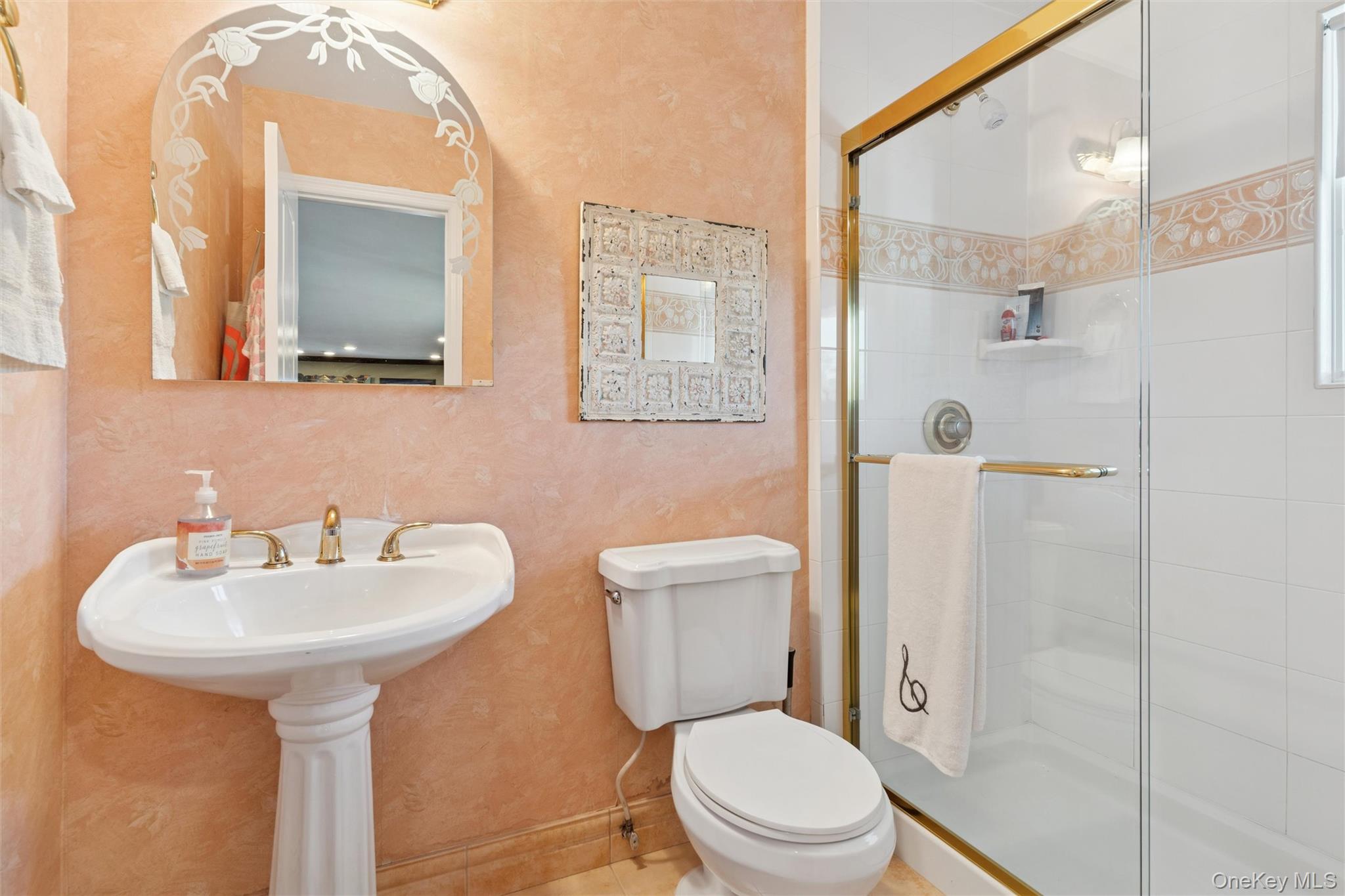 #20 photo, 2858 Shore Road, ナッソー郡 Bellmore , NY 11710