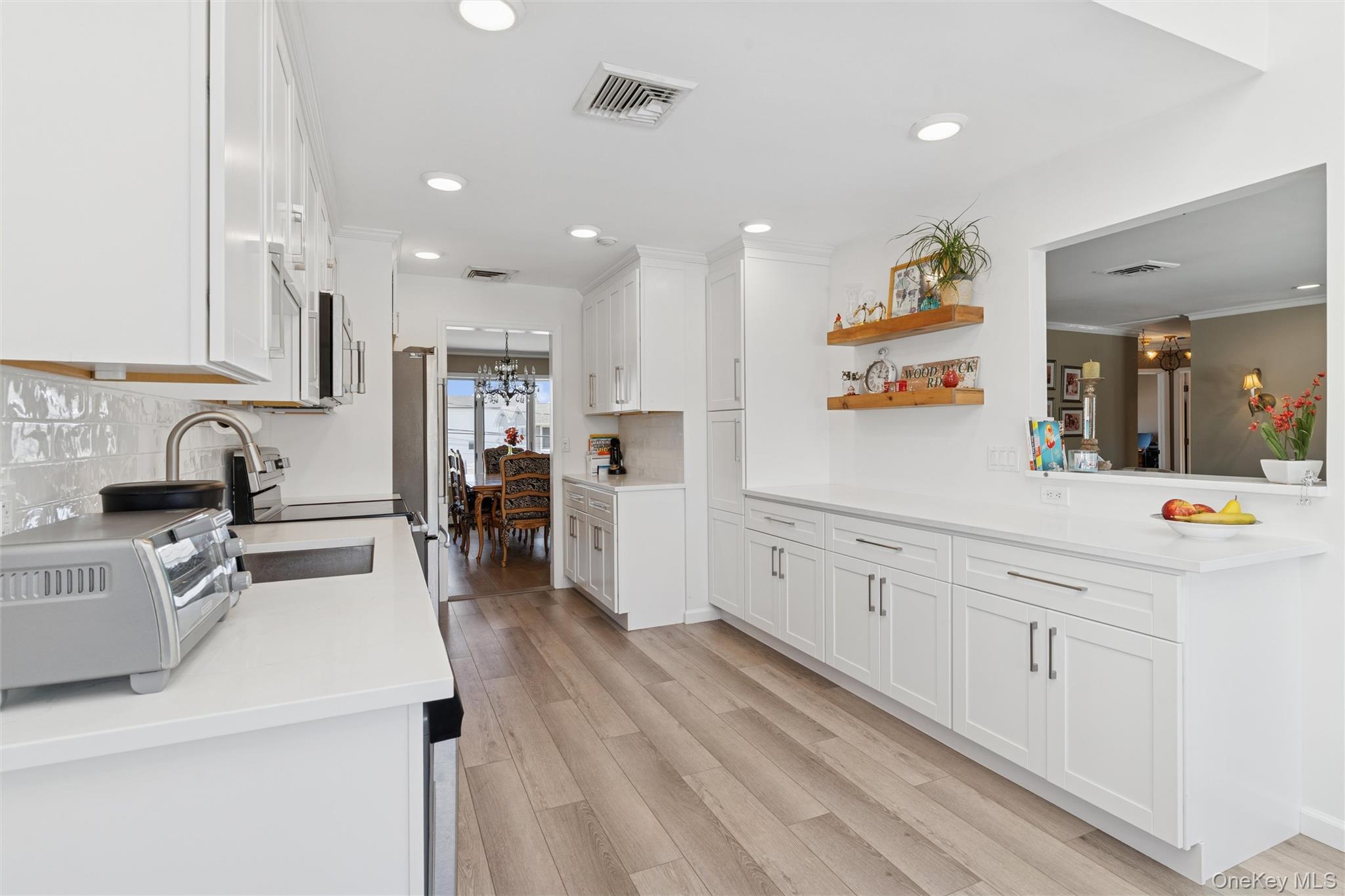 #9 photo, 2858 Shore Road, ナッソー郡 Bellmore , NY 11710