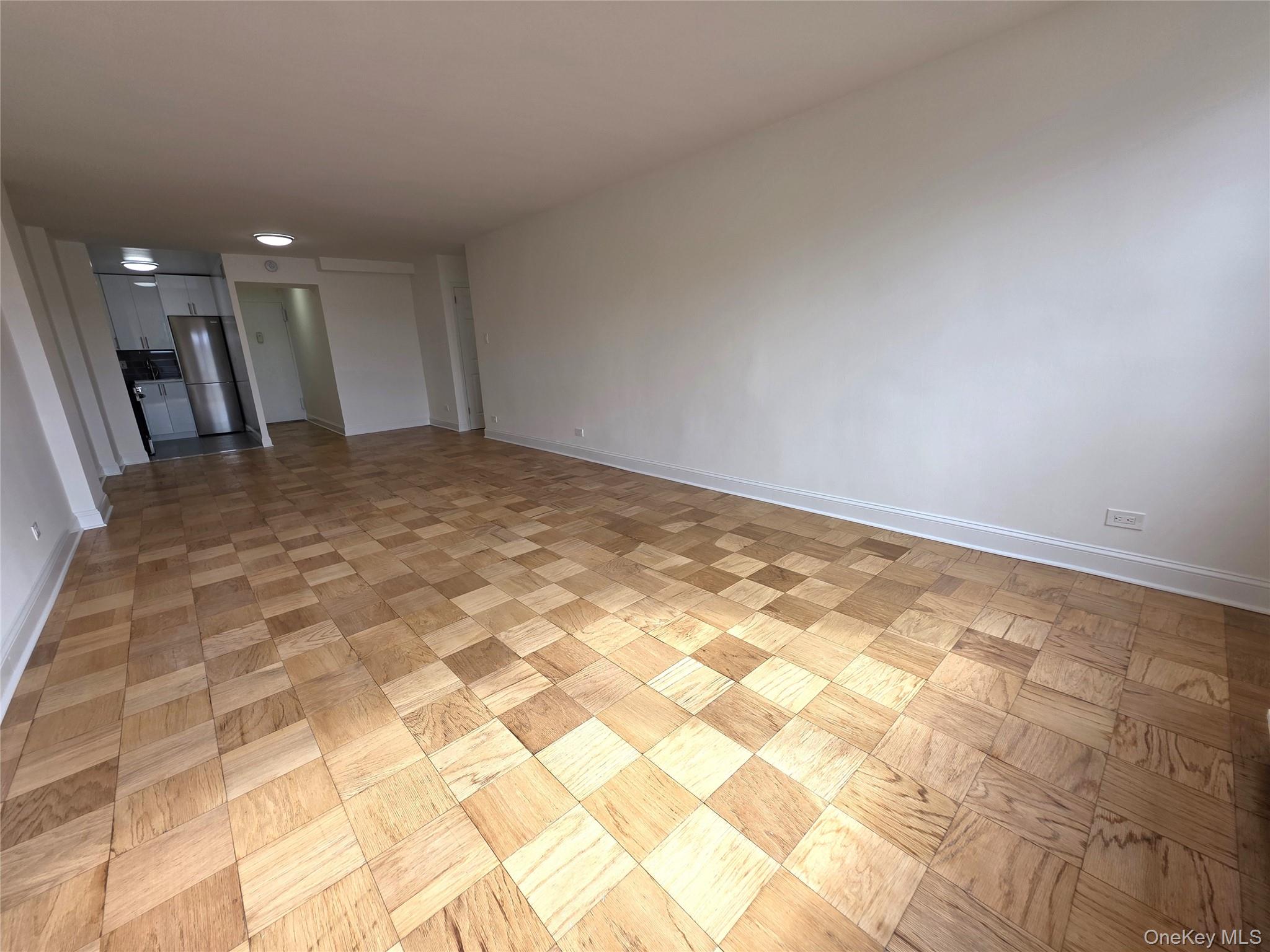 #4 photo, 61-20 Grand Central Parkway, クイーンズ区 Forest Hills , NY 11375