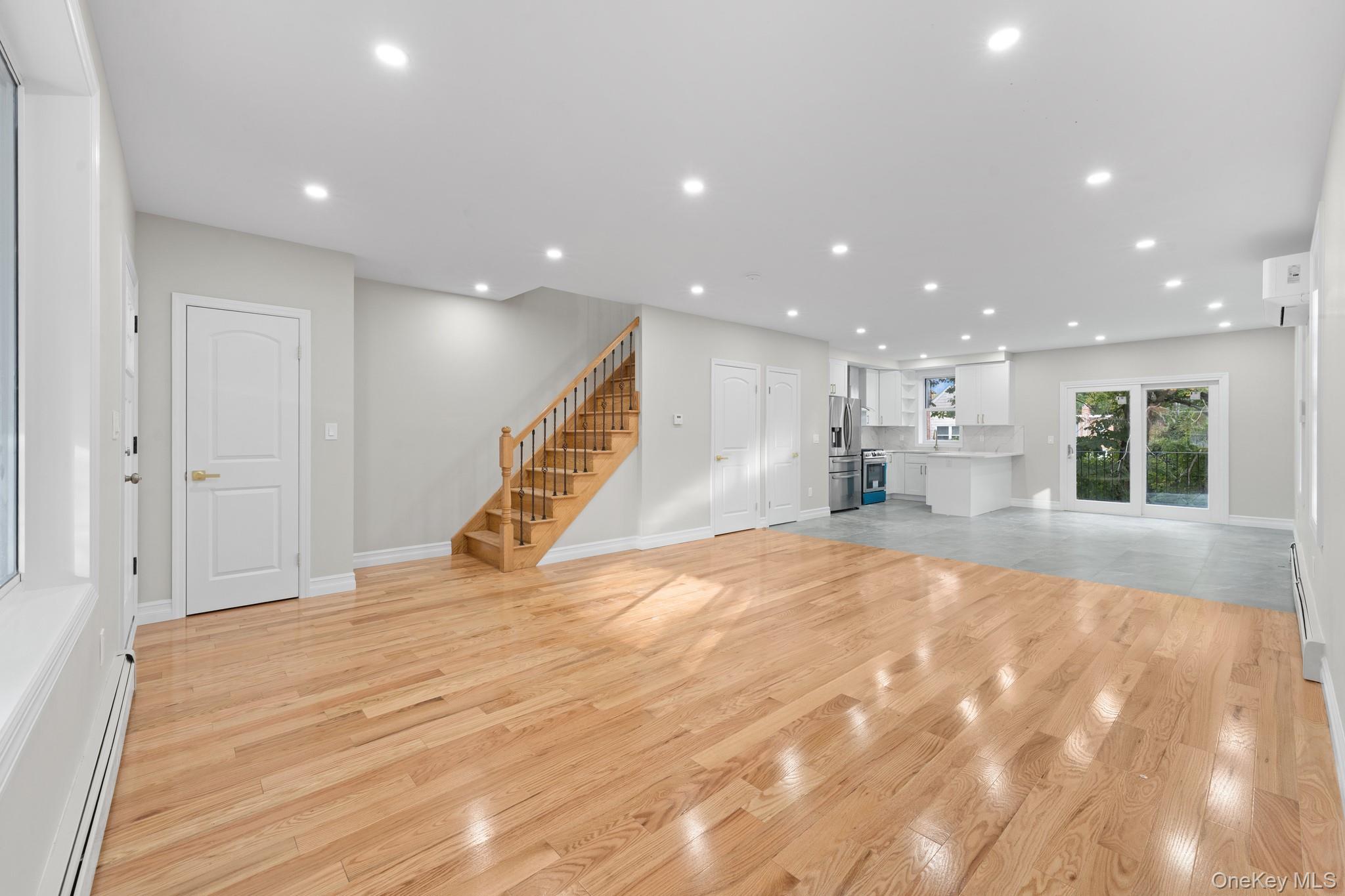 #6 photo, 2524 Tenbroeck Avenue, ブロンクス区 Bronx , NY 10469