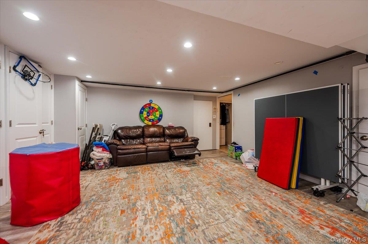 #13 photo, 1050 Mora Place, ナッソー郡 Woodmere , NY 11598