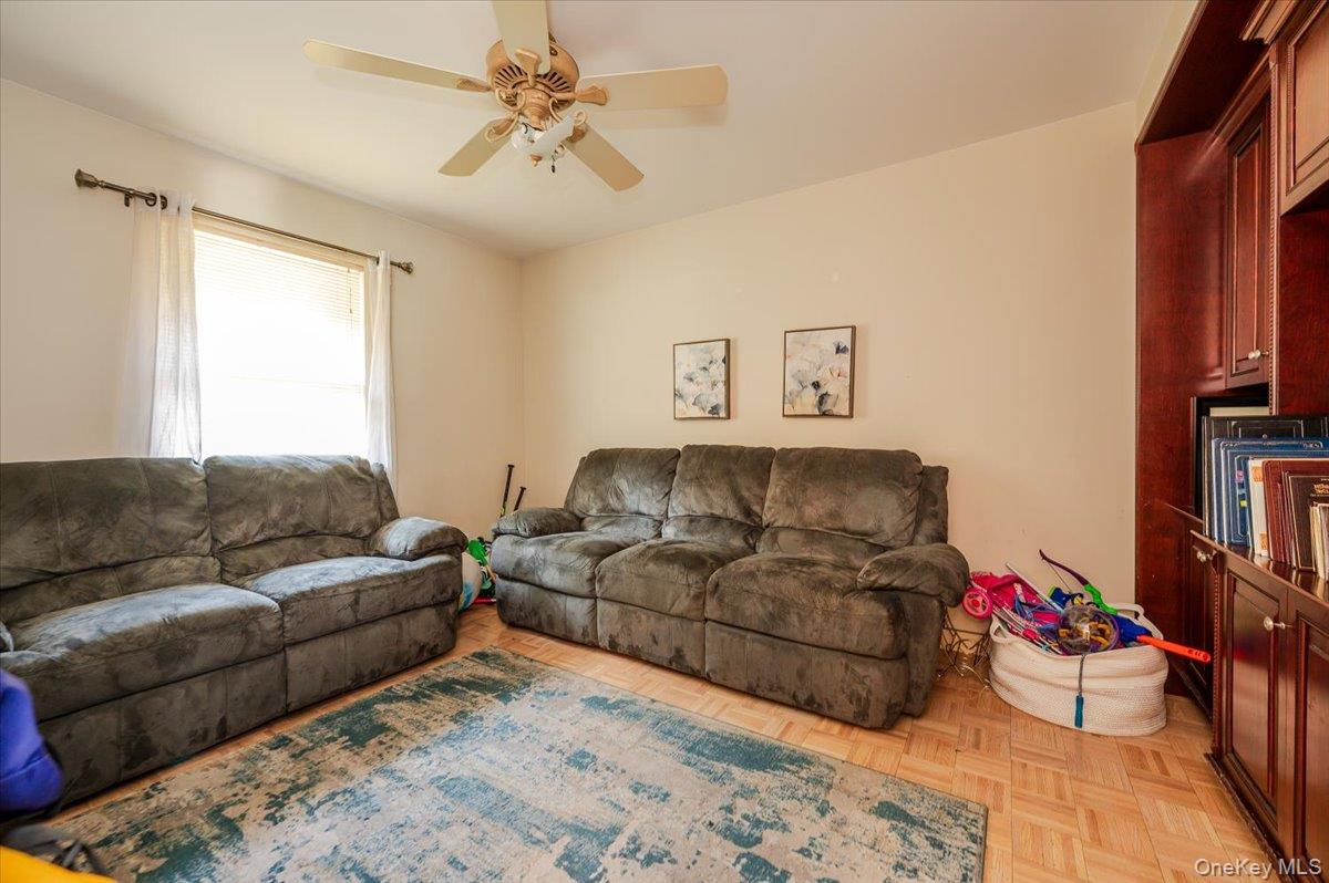 #7 photo, 1050 Mora Place, ナッソー郡 Woodmere , NY 11598