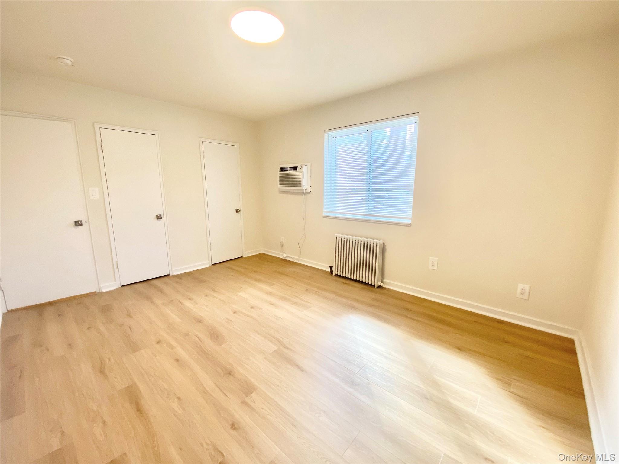 #18 photo, 264-15 Langston Avenue, クイーンズ区 Glen Oaks , NY 11004