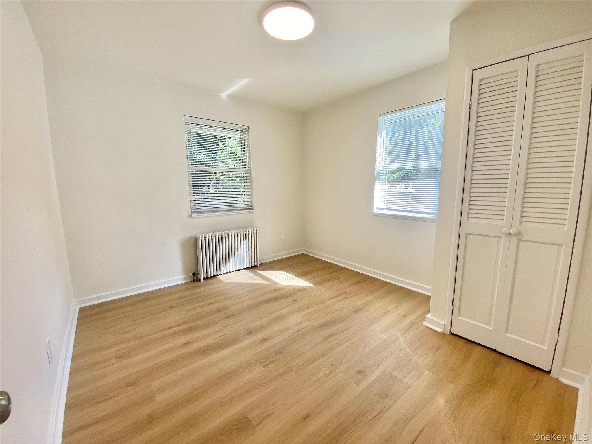 #7 photo, 264-15 Langston Avenue, クイーンズ区 Glen Oaks , NY 11004