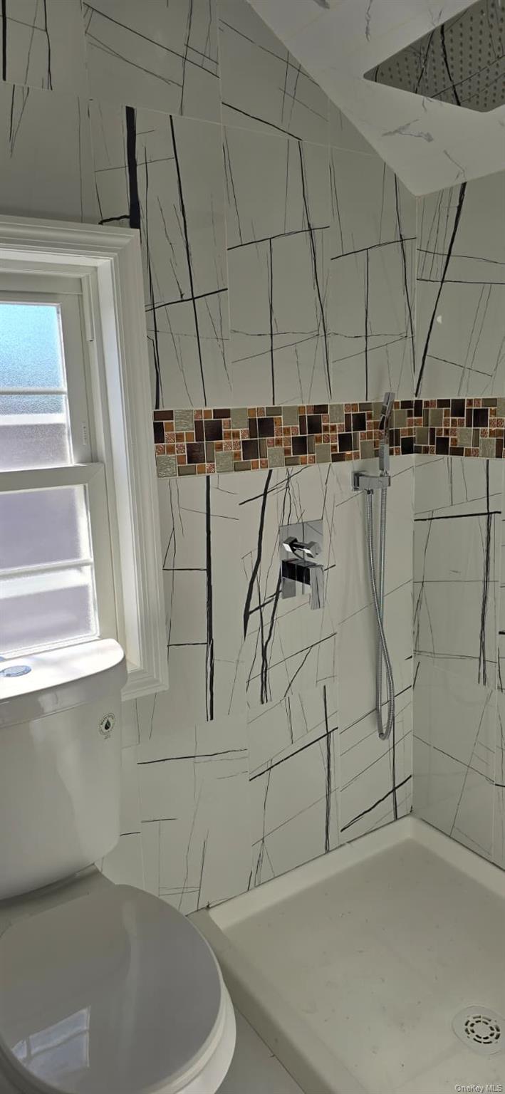 #6 photo, 104-40 194th Street, クイーンズ区 Saint Albans , NY 11412