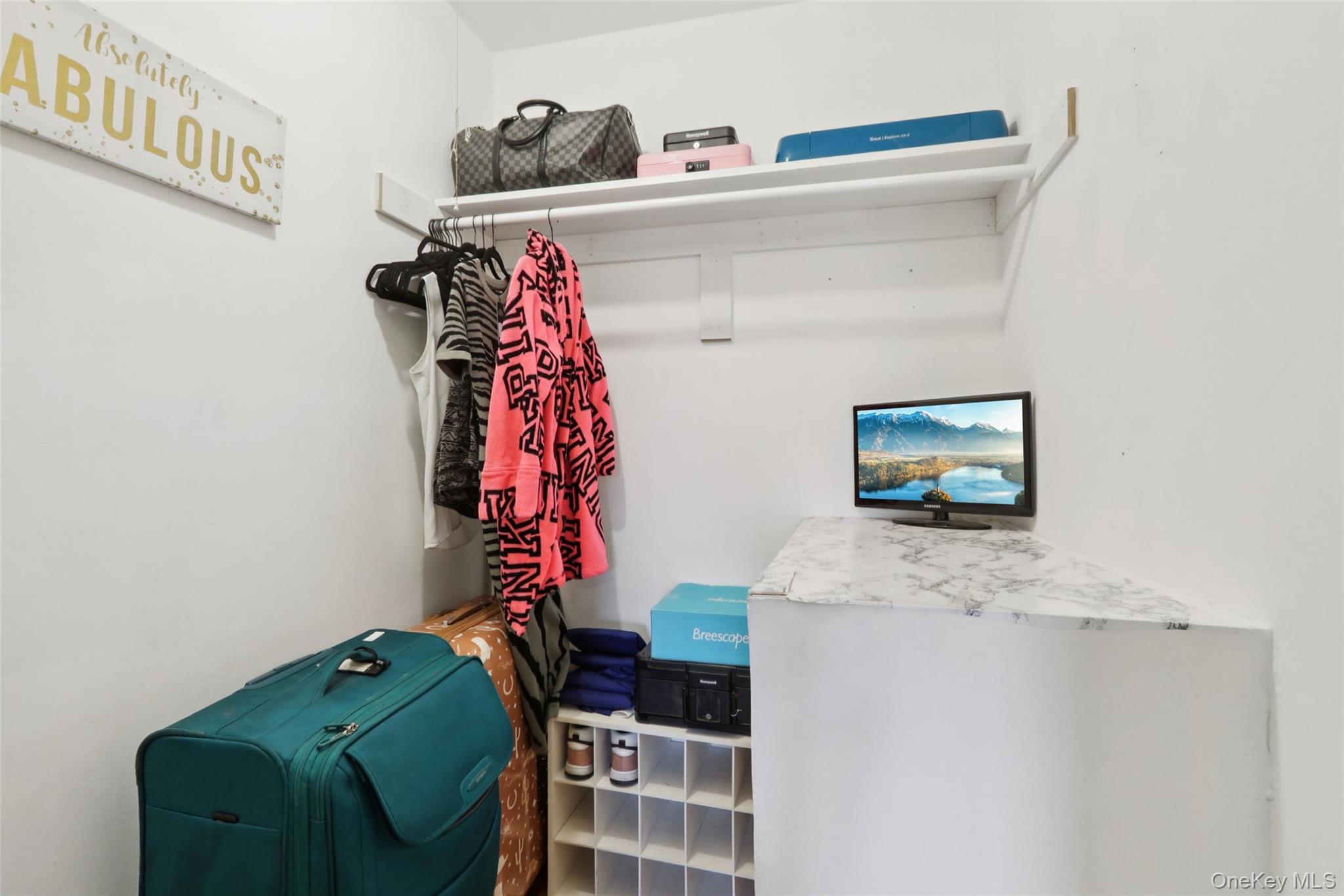 #18 photo, 20 Main Street, Garnerville , NY 10923