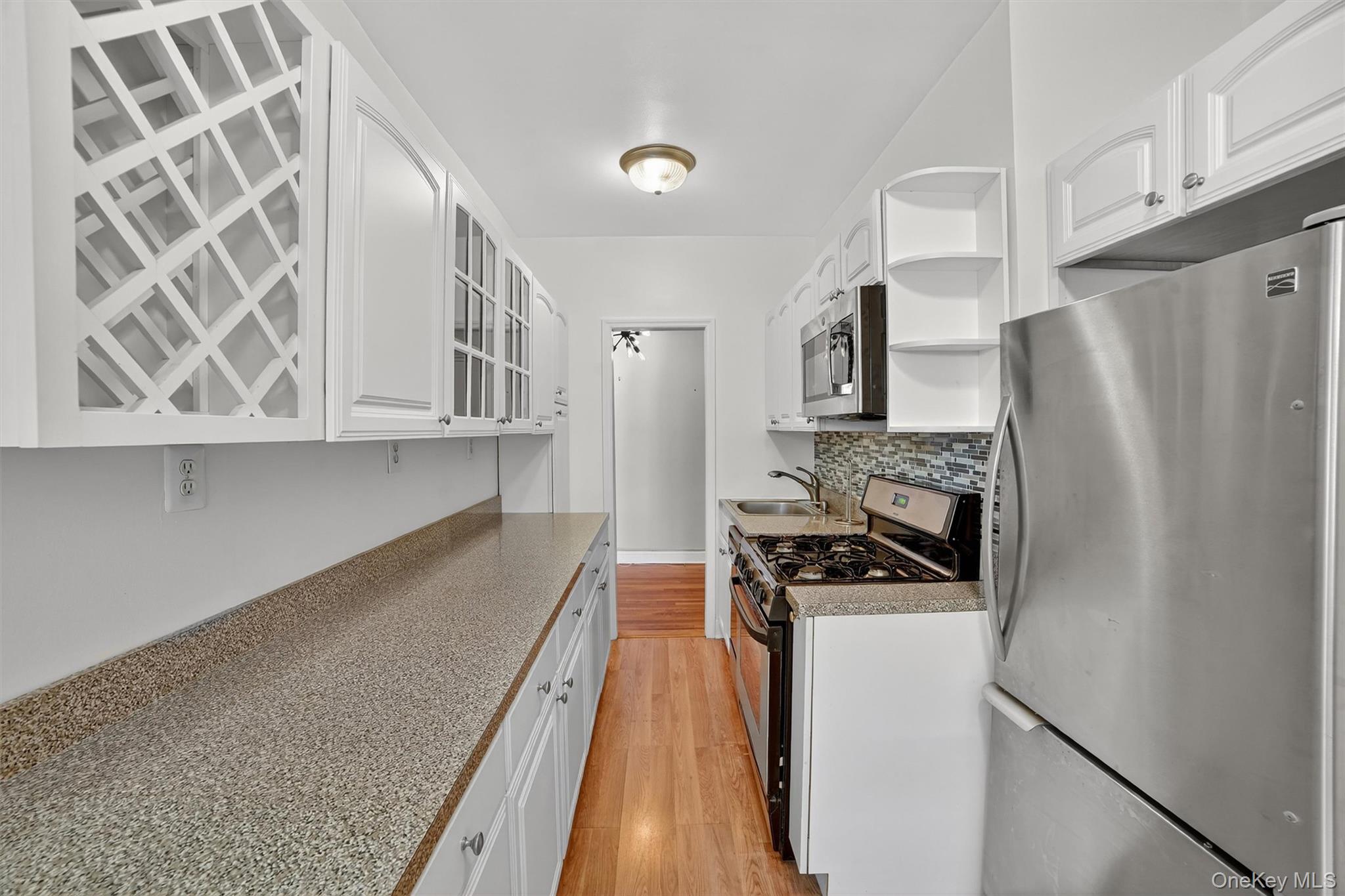 #16 photo, 824 Palmer Road, ブロンクス区 Bronxville , NY 10708