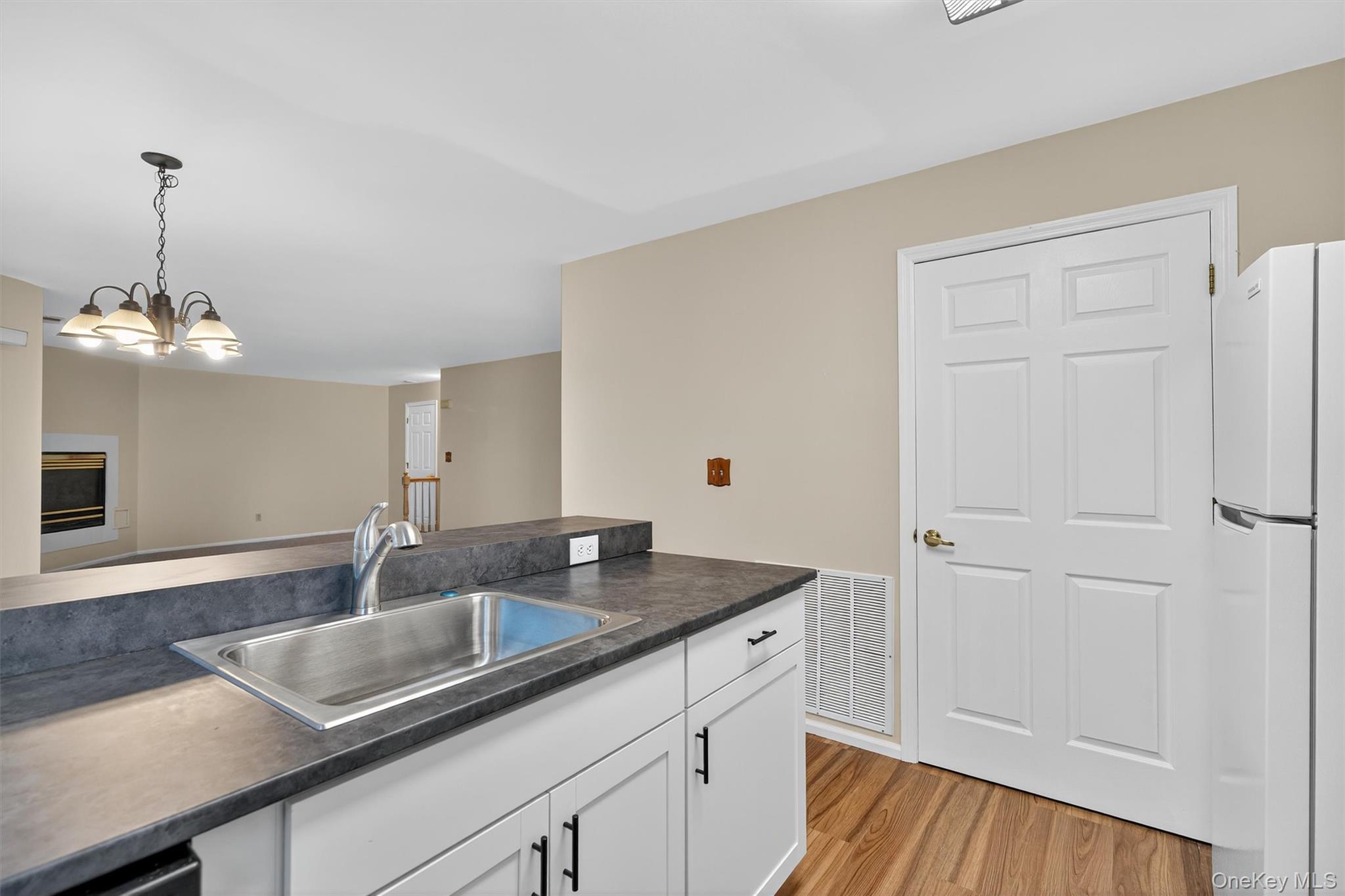 #15 photo, 307 Gazebo Court, New Windsor , NY 12553