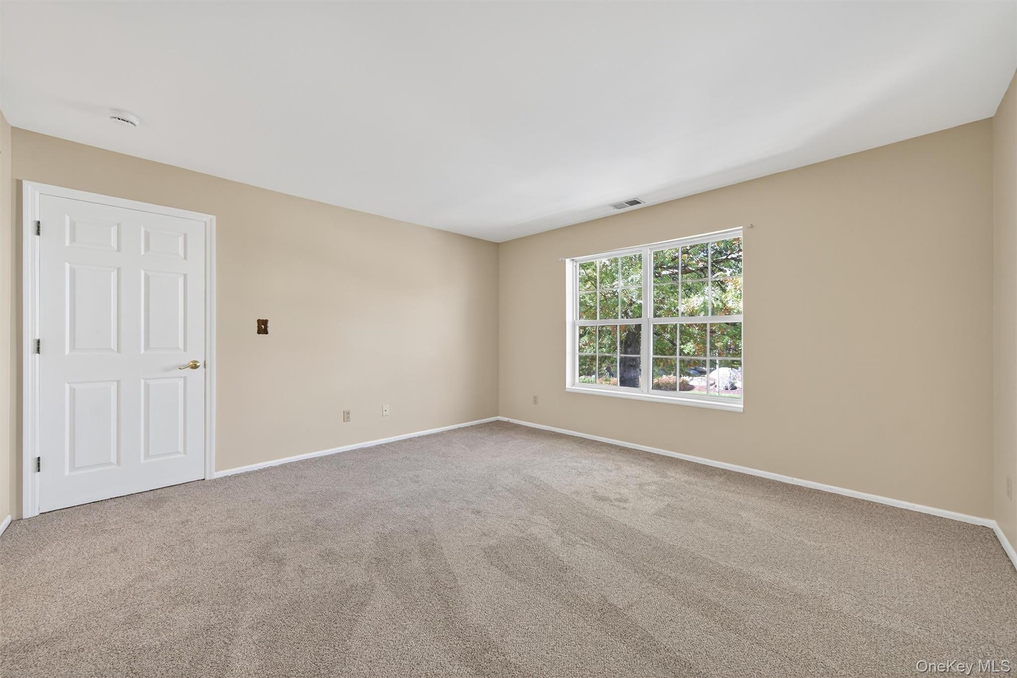 #20 photo, 307 Gazebo Court, New Windsor , NY 12553