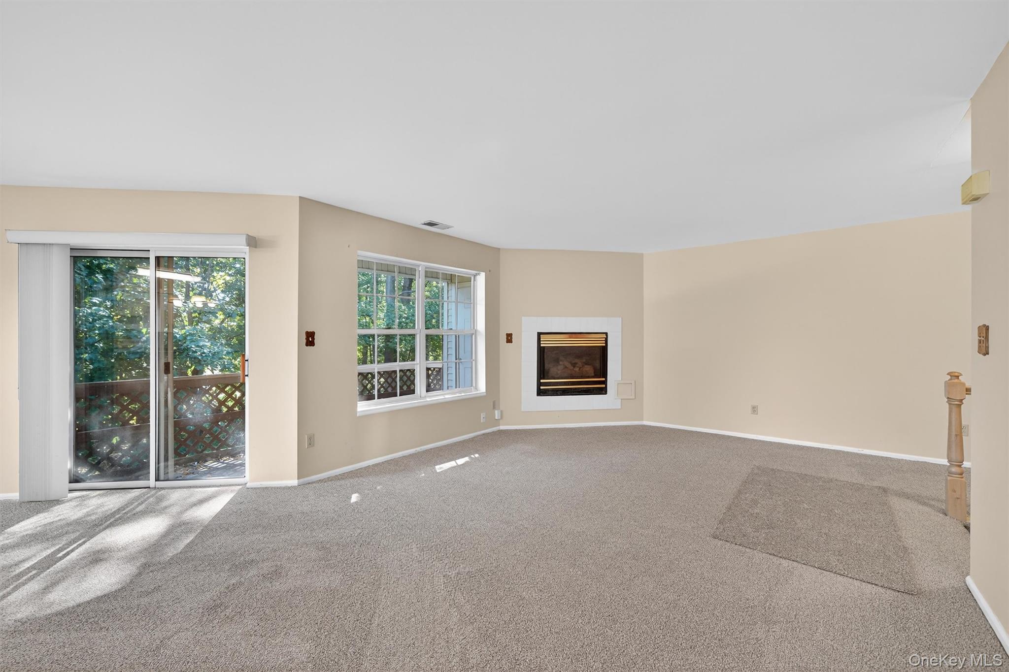 #5 photo, 307 Gazebo Court, New Windsor , NY 12553