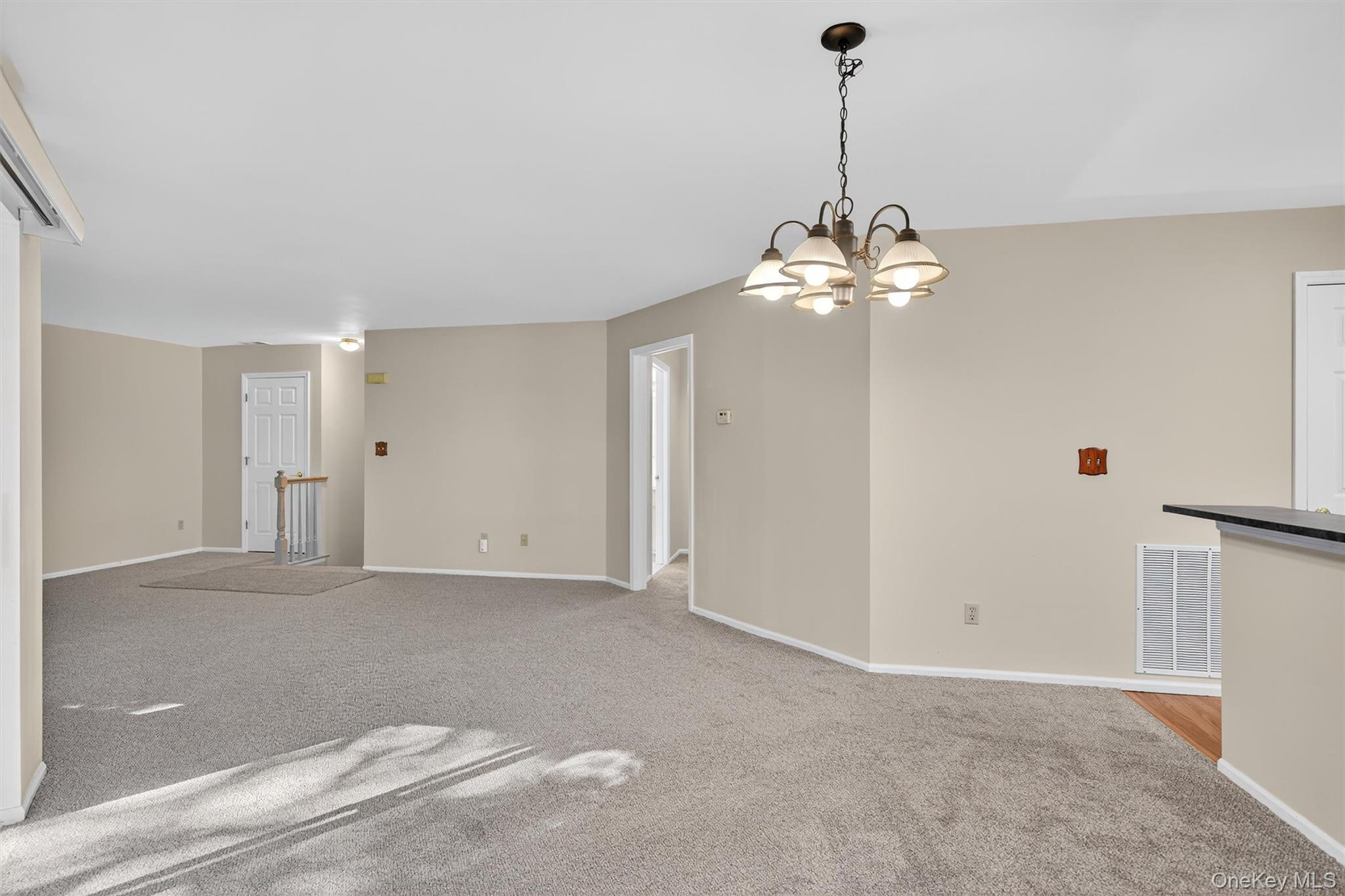 #9 photo, 307 Gazebo Court, New Windsor , NY 12553