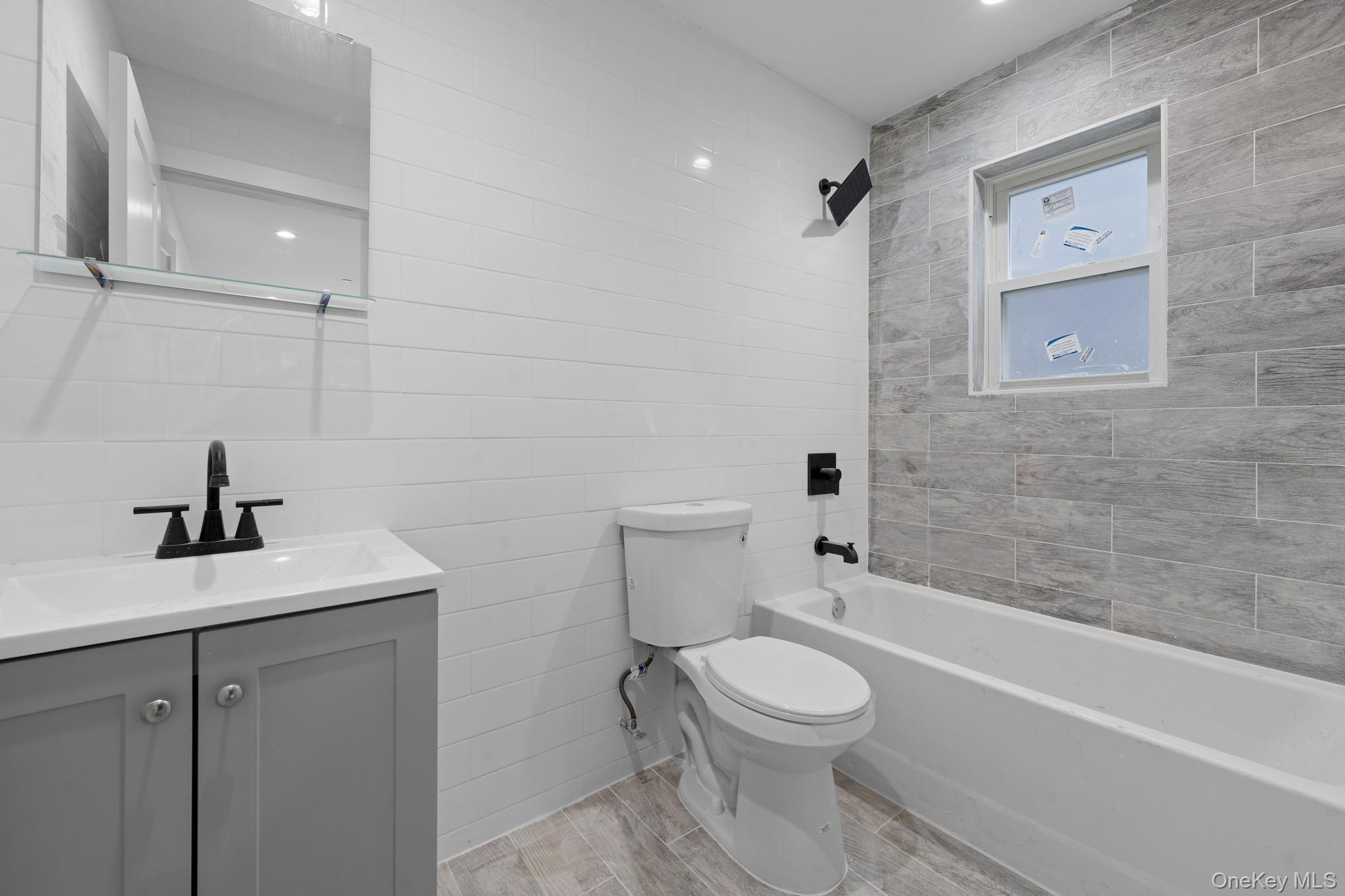 #6 photo, 69-50 Hessler Avenue, クイーンズ区 Arverne , NY 11692