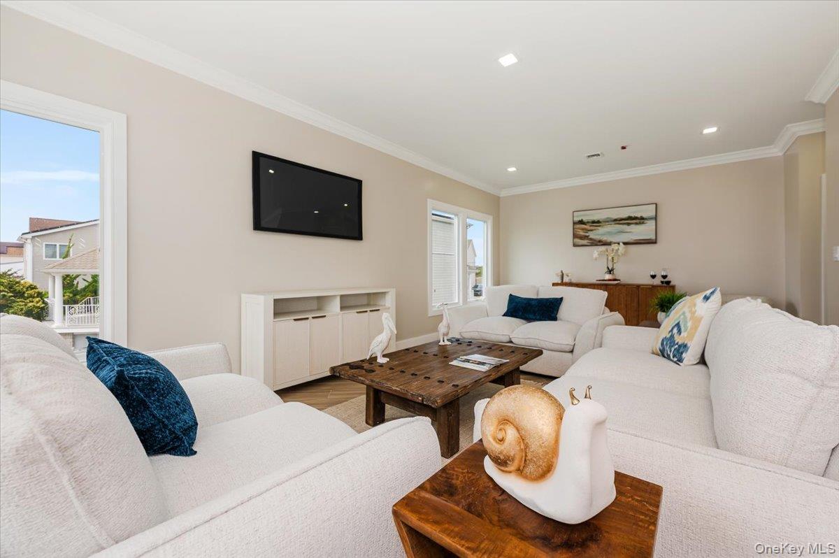 #18 photo, 3695 S Somerset Drive, Seaford , NY 11783