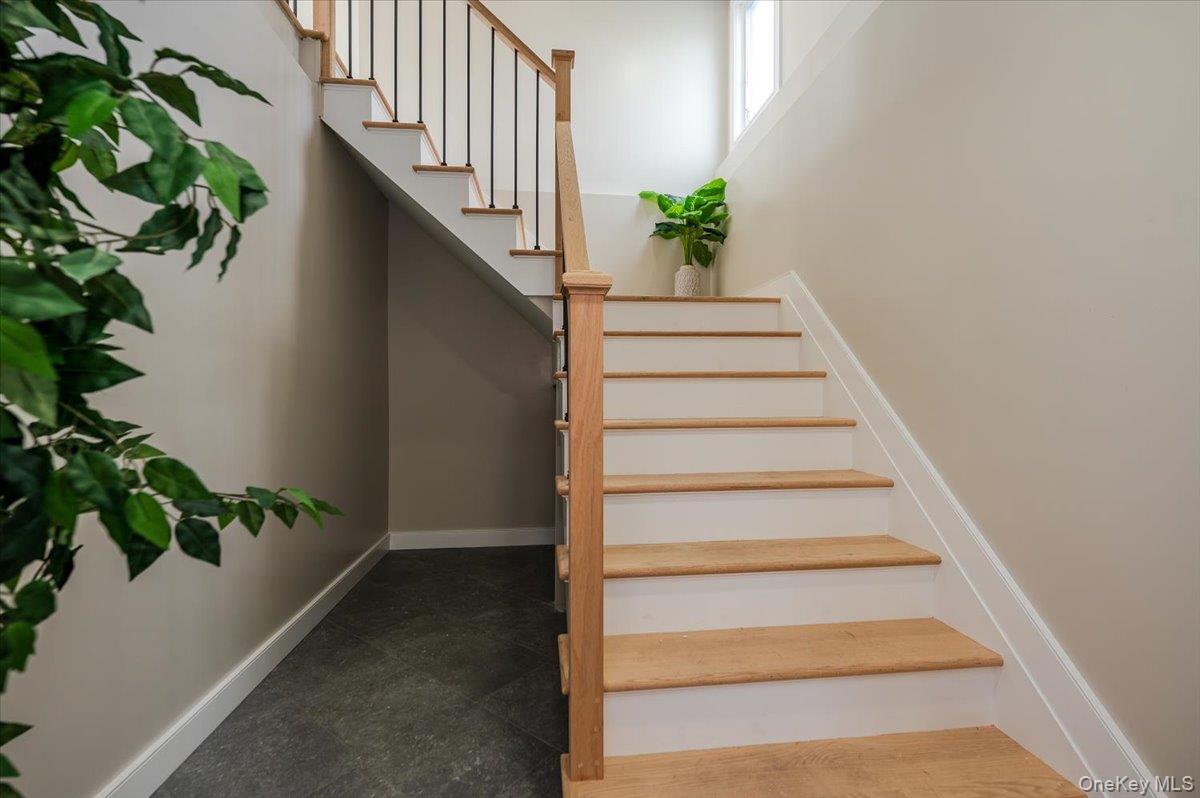 #4 photo, 3695 S Somerset Drive, Seaford , NY 11783