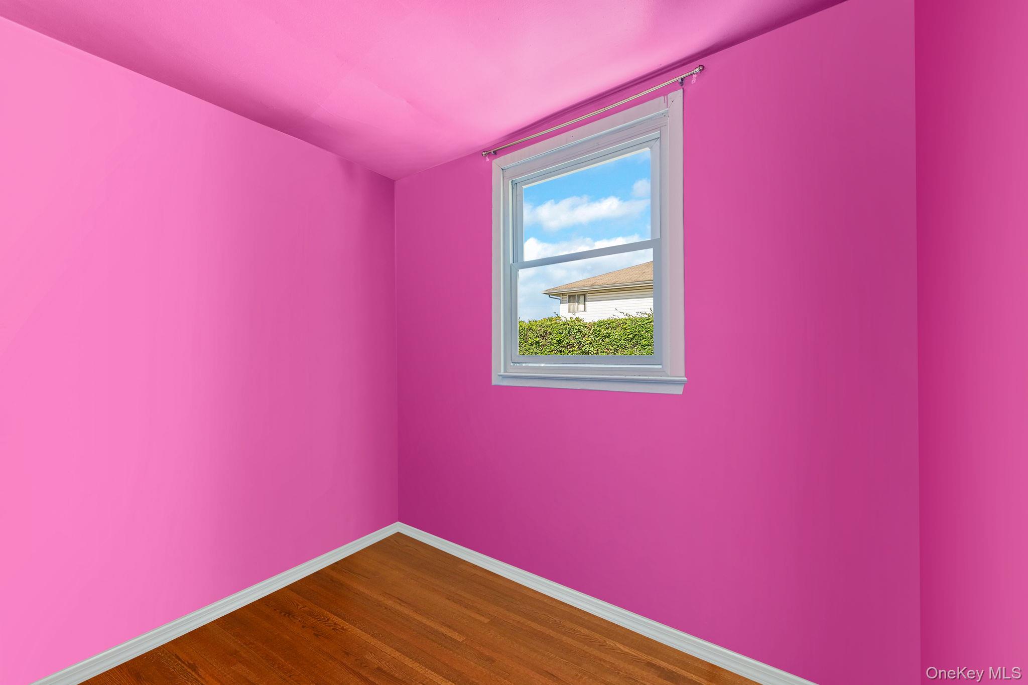 #13 photo, 221 Alabama Avenue, ナッソー郡 Hempstead , NY 11550