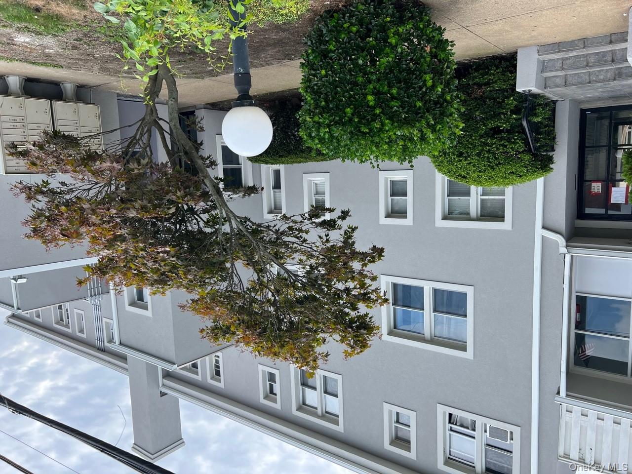 #1 photo, 830 E Broadway, ナッソー郡 Long Beach , NY 11561