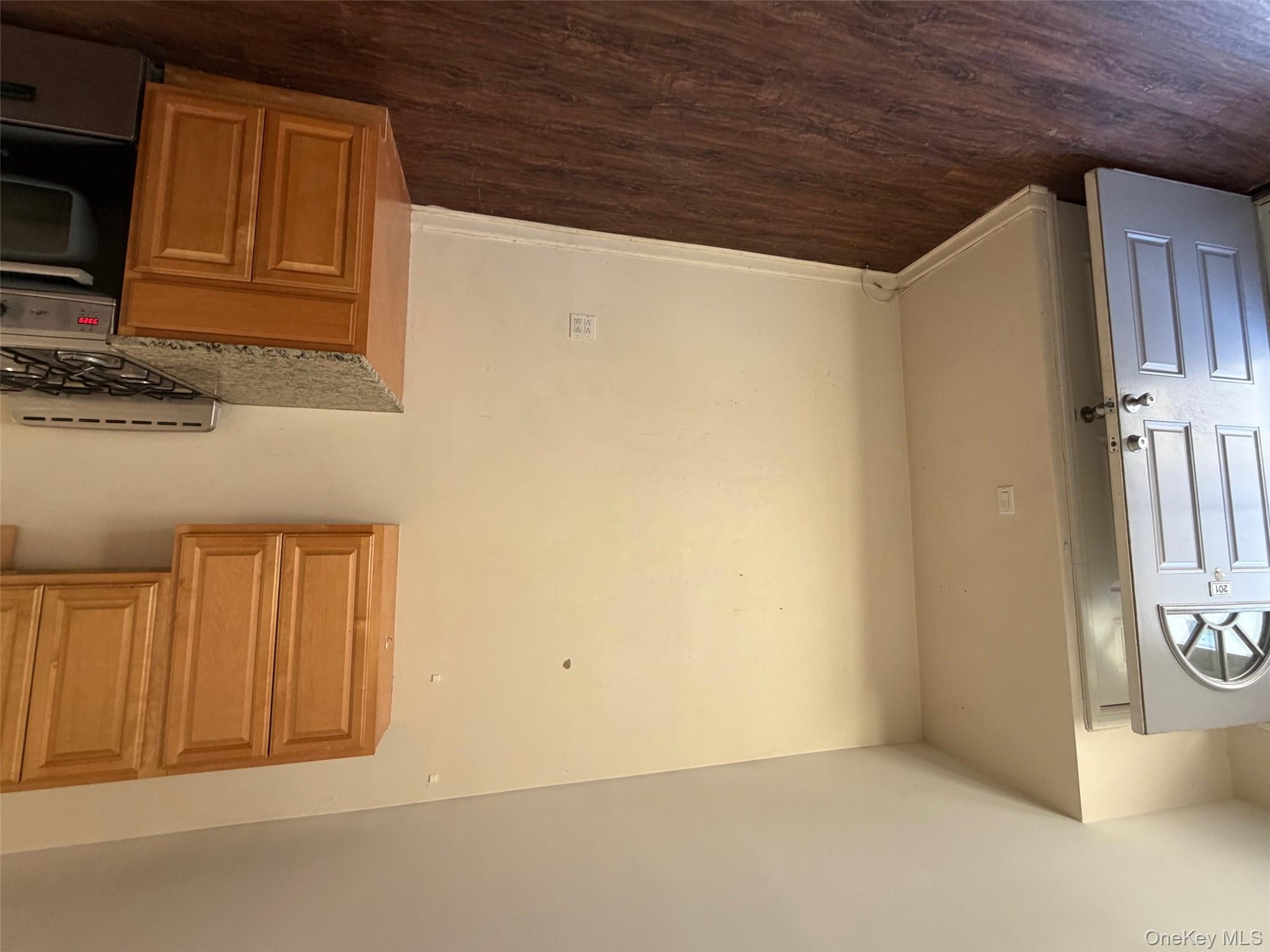 #3 photo, 830 E Broadway, ナッソー郡 Long Beach , NY 11561